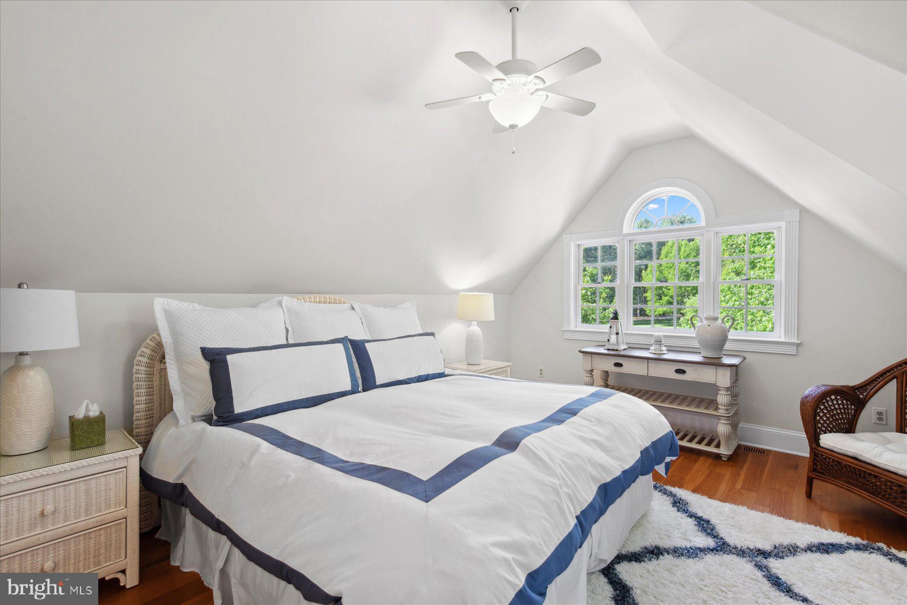 ROYAL OAK - Residential