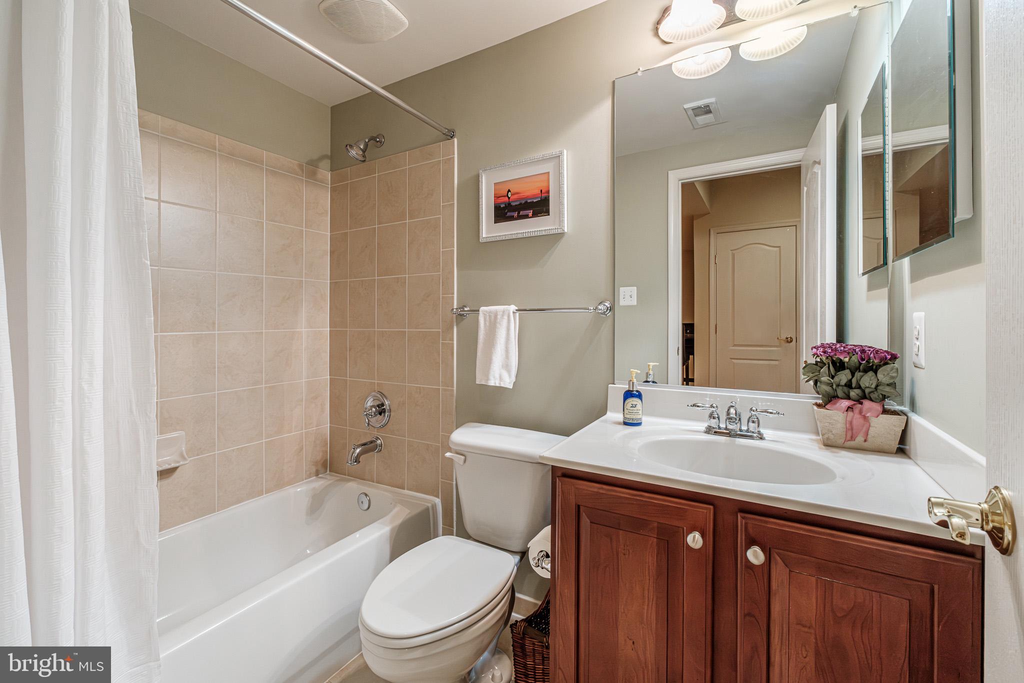 URBANA HIGHLANDS - Residential