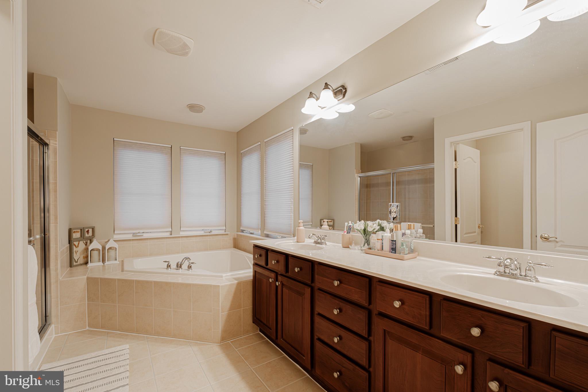 URBANA HIGHLANDS - Residential