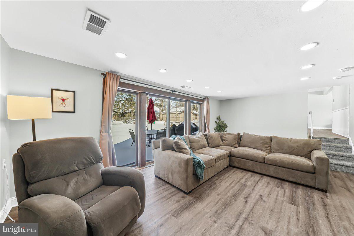 WOODBROOK - Residential