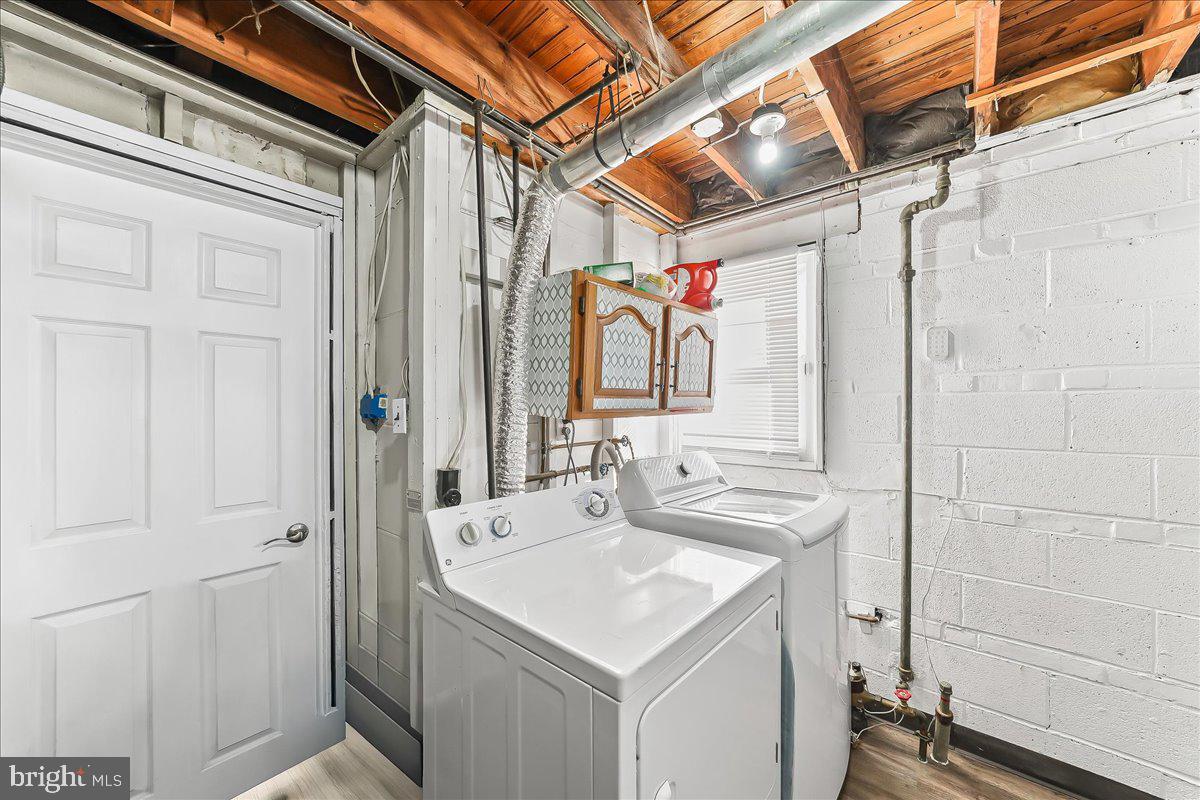 WOODBROOK - Residential