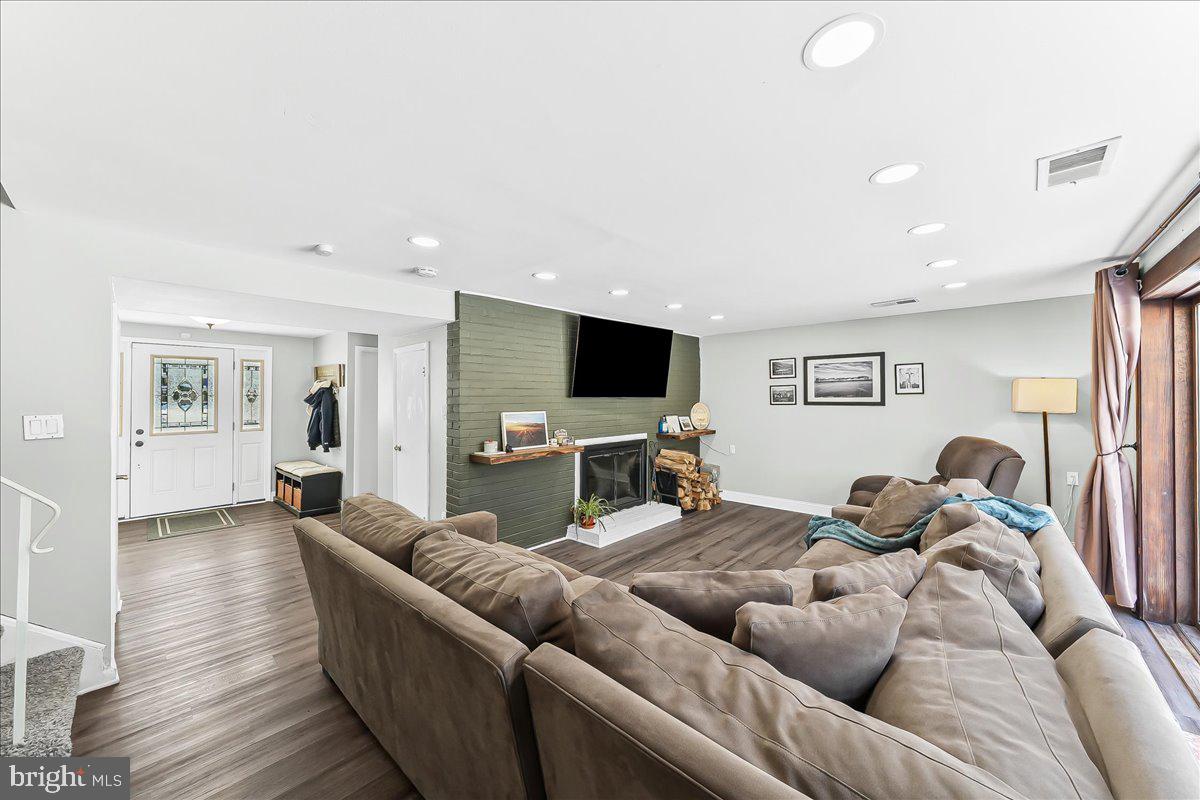 WOODBROOK - Residential