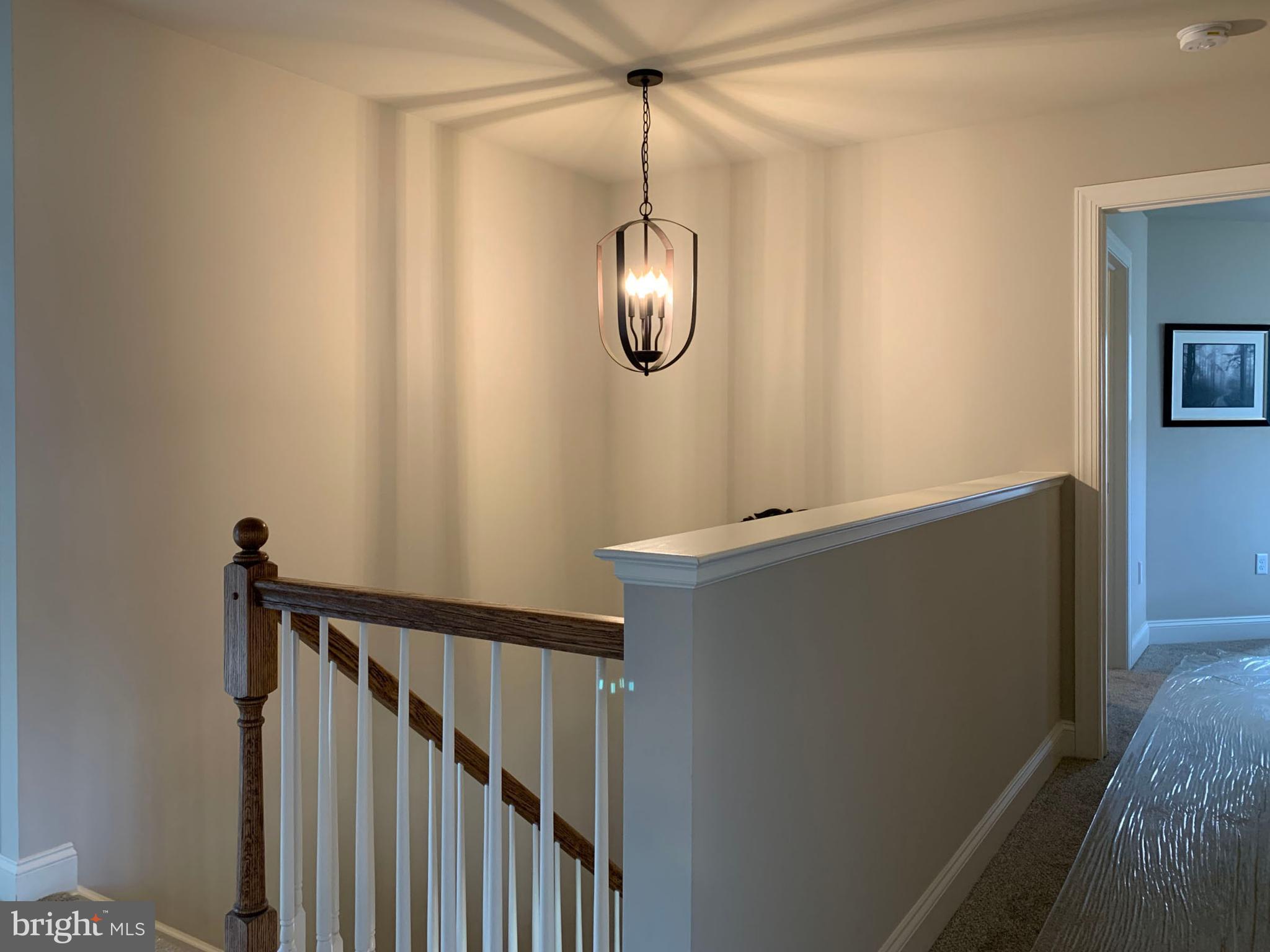 WOODLAND HILLS - Residential