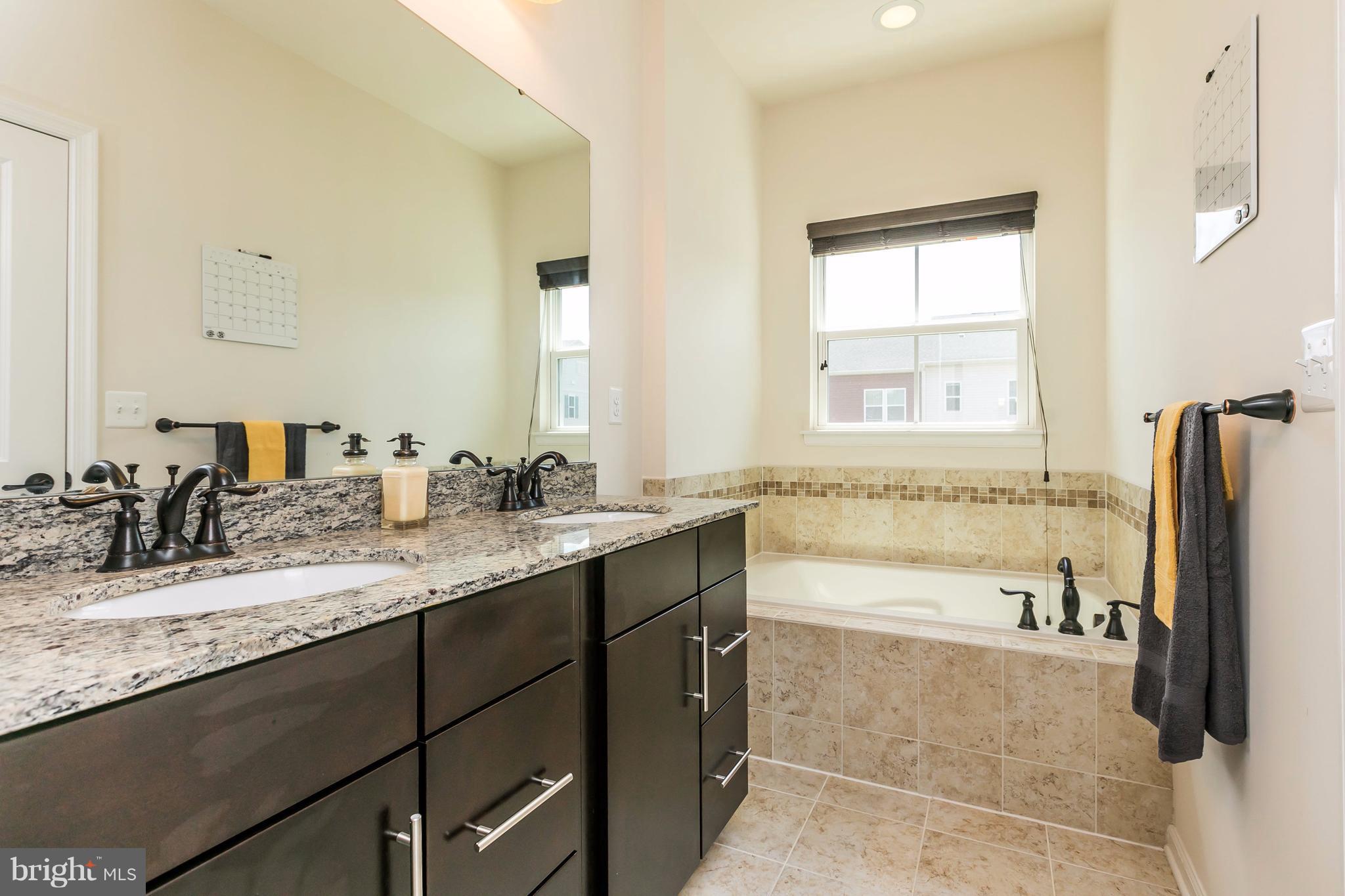 CREEKSIDE VILLAGE AT TANYARD SPRINGS - Residential Lease