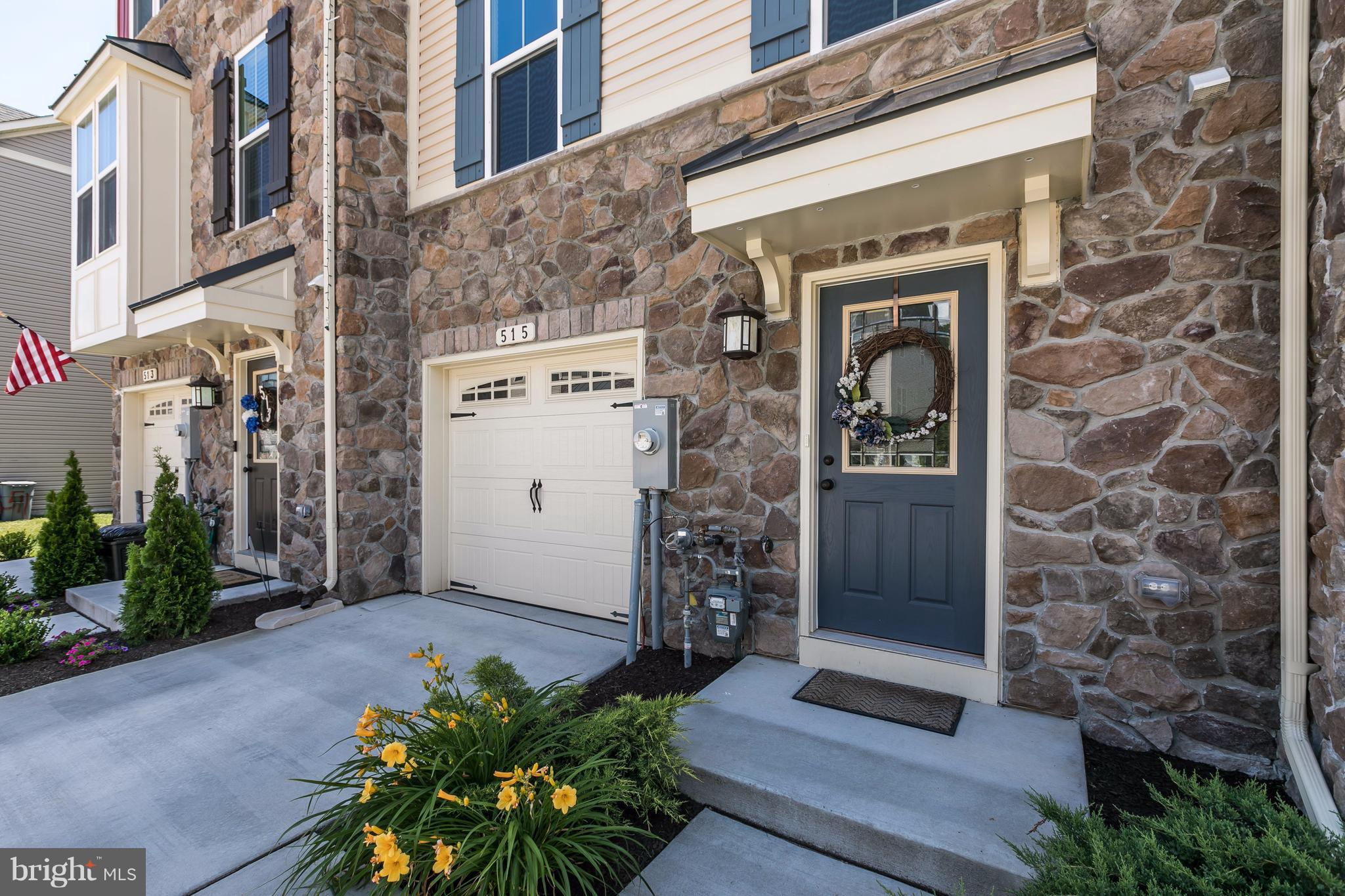 CREEKSIDE VILLAGE AT TANYARD SPRINGS - Residential Lease