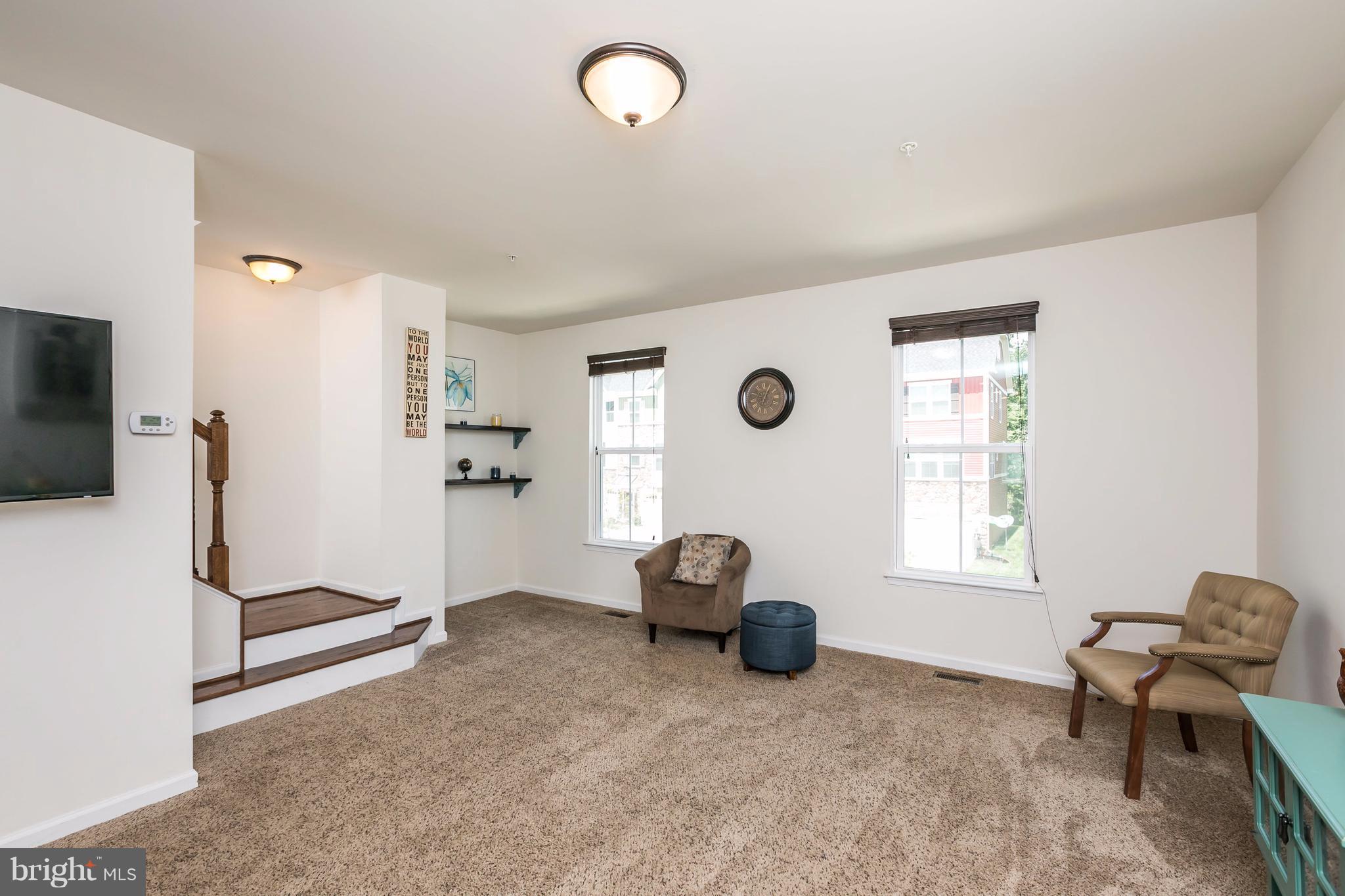 CREEKSIDE VILLAGE AT TANYARD SPRINGS - Residential Lease