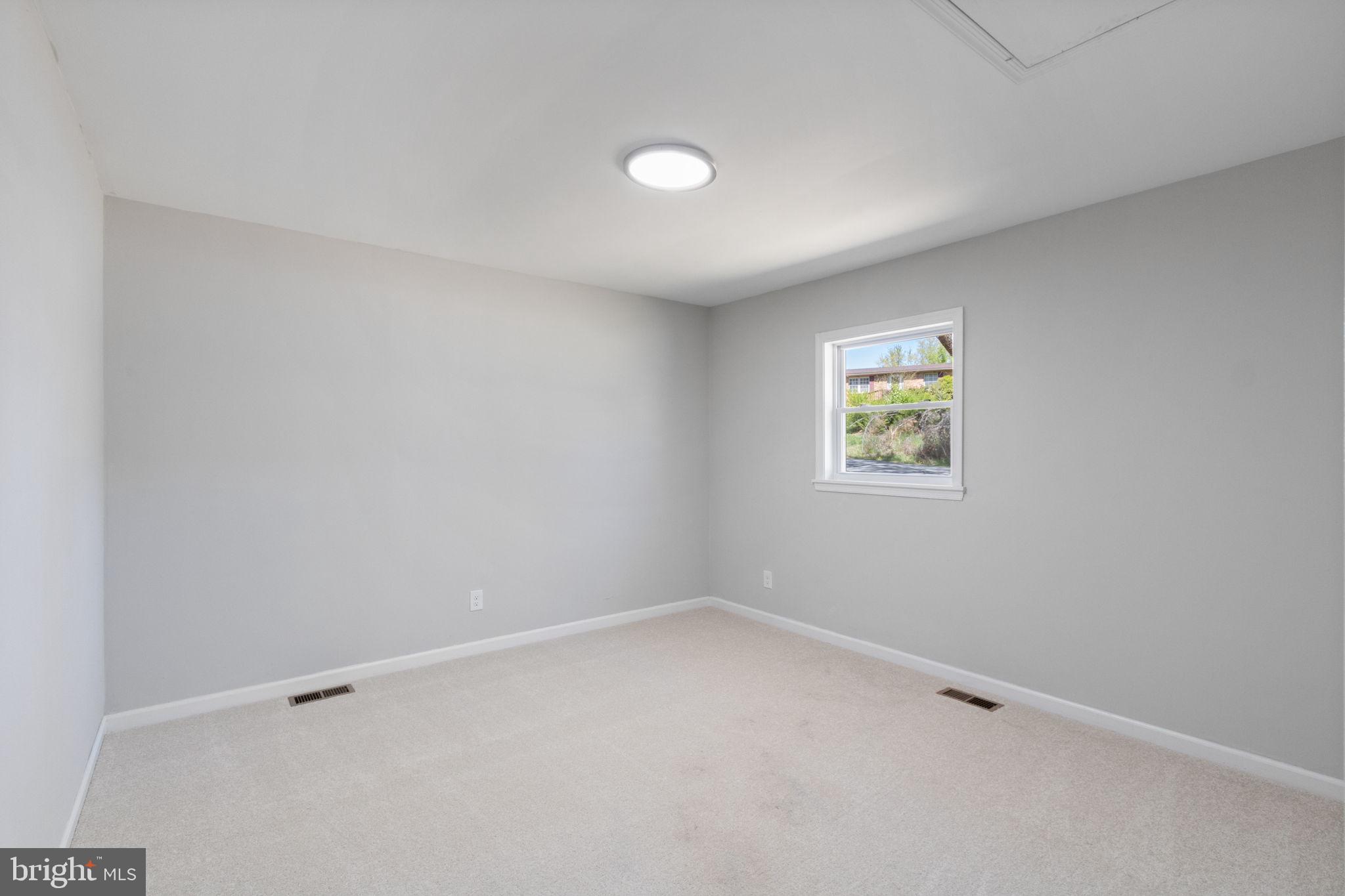 SHERATON HILLS - Residential