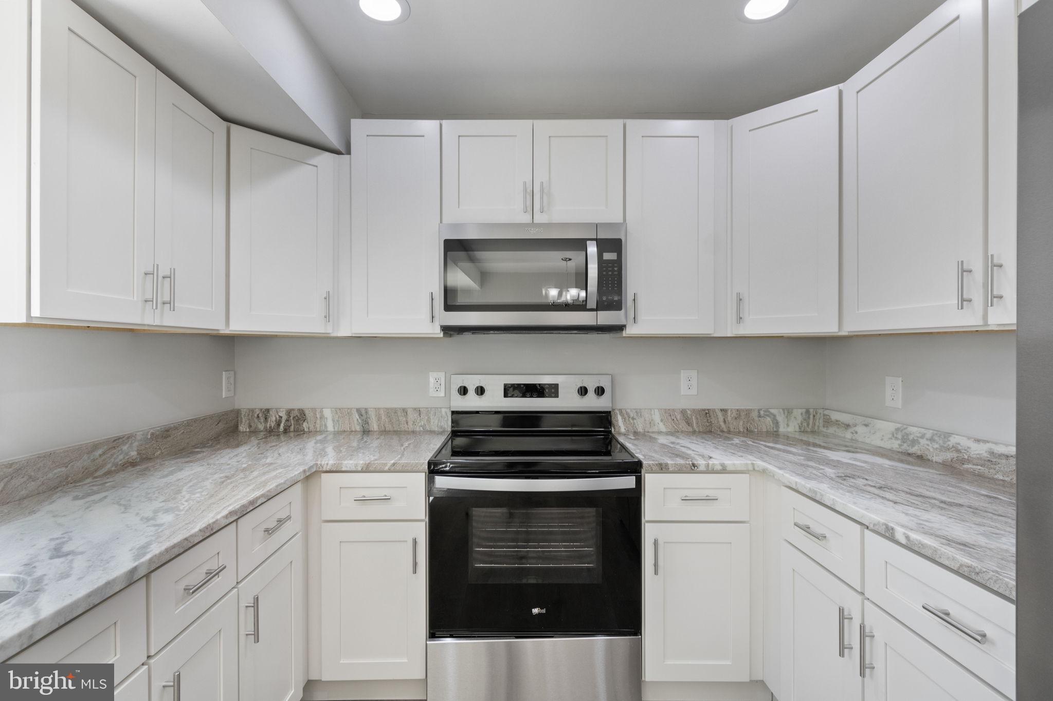 SHERATON HILLS - Residential