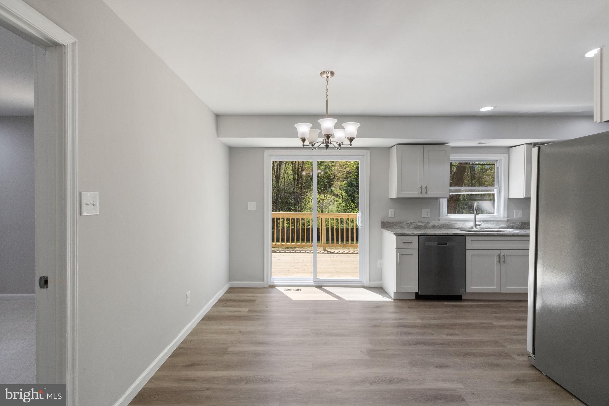 SHERATON HILLS - Residential