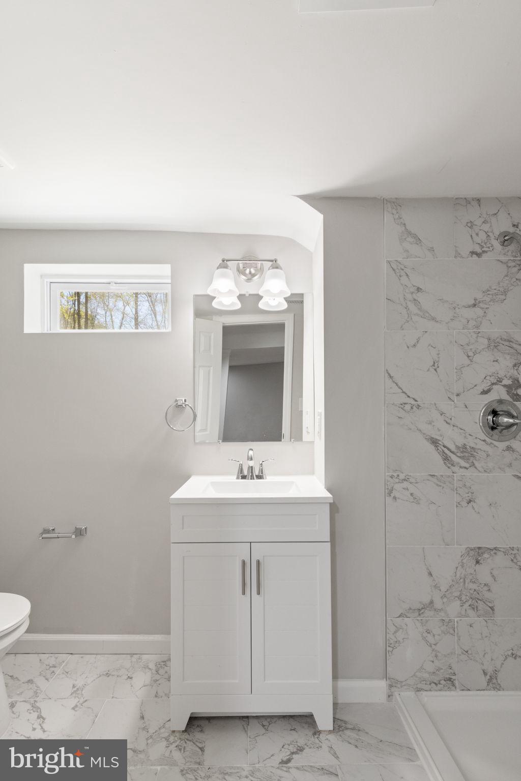 SHERATON HILLS - Residential