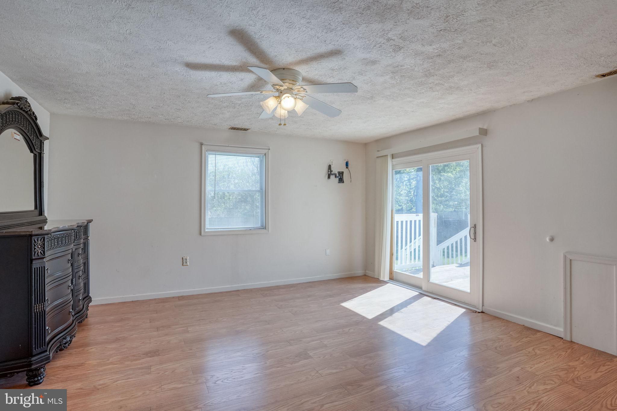 MEADOWVIEW - Residential