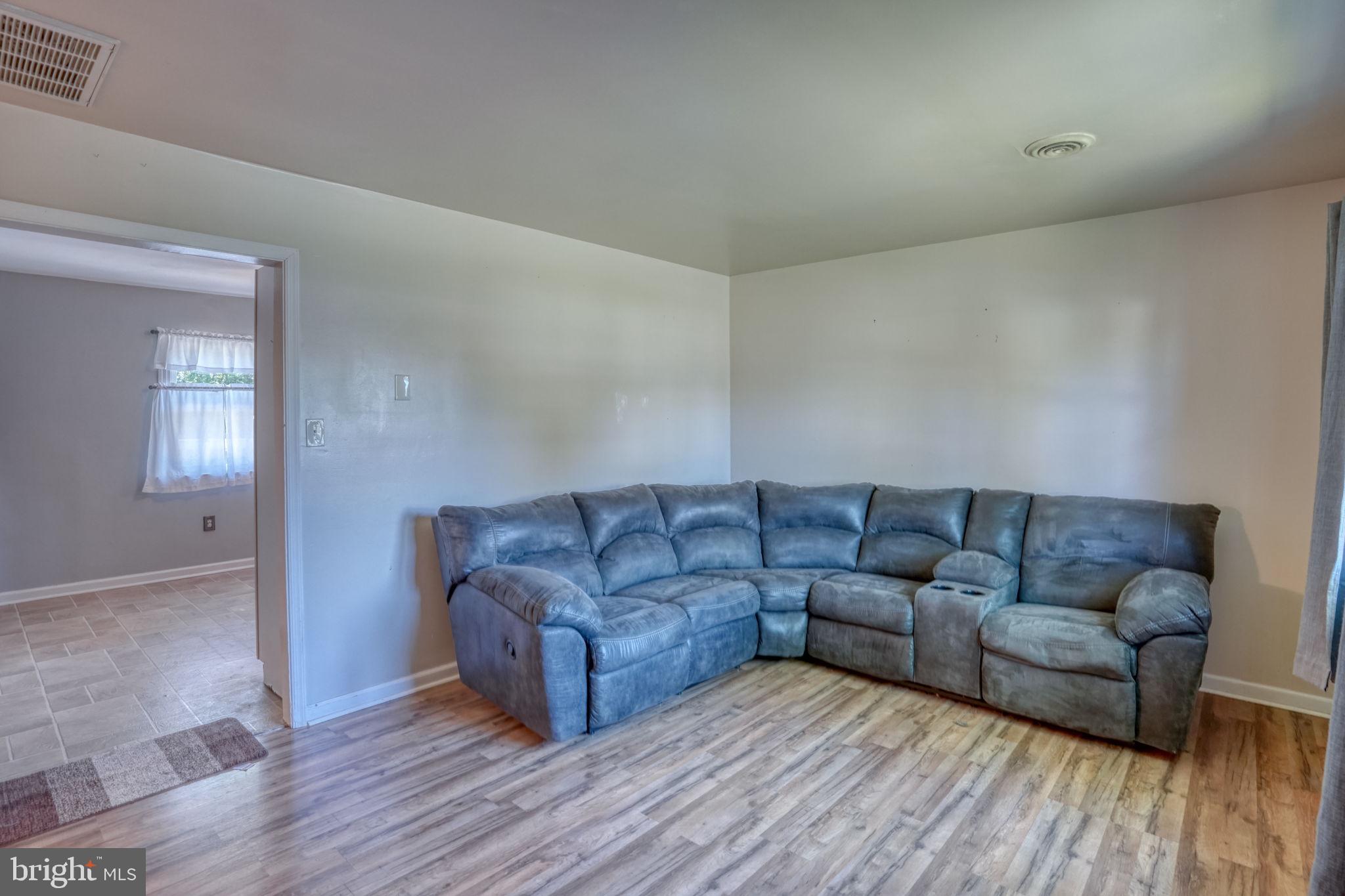 MEADOWVIEW - Residential