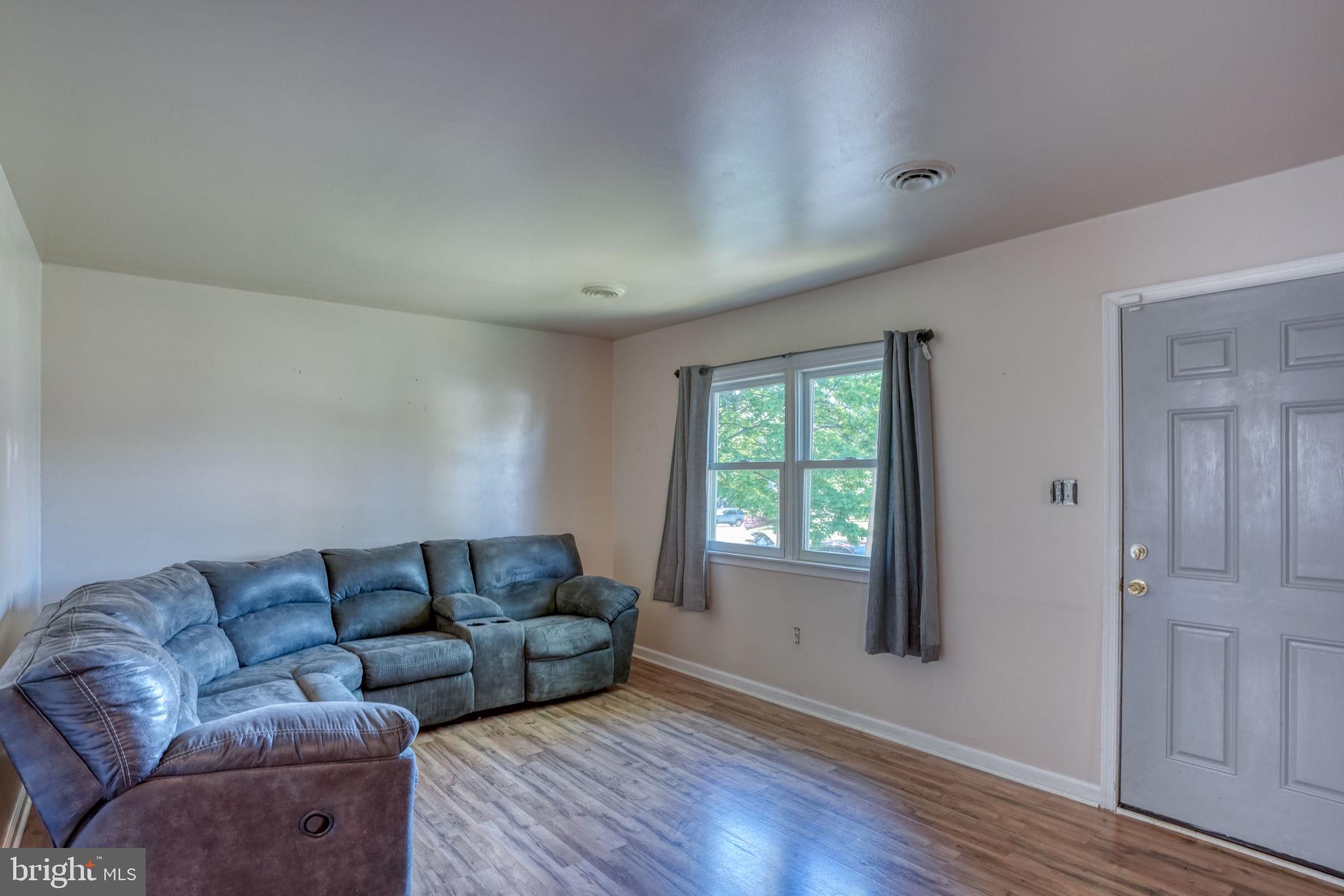 MEADOWVIEW - Residential