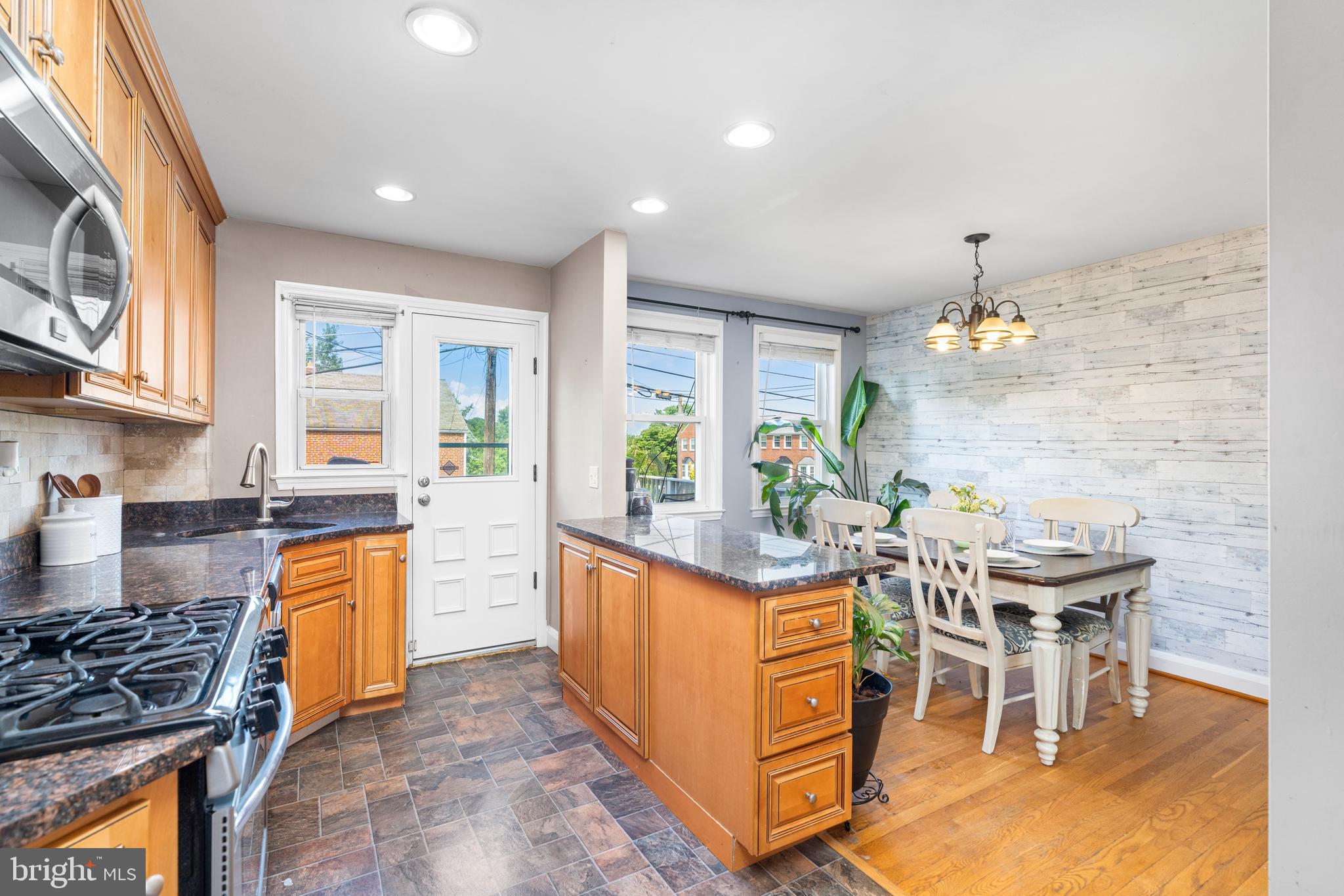 KNETTISHALL - Residential