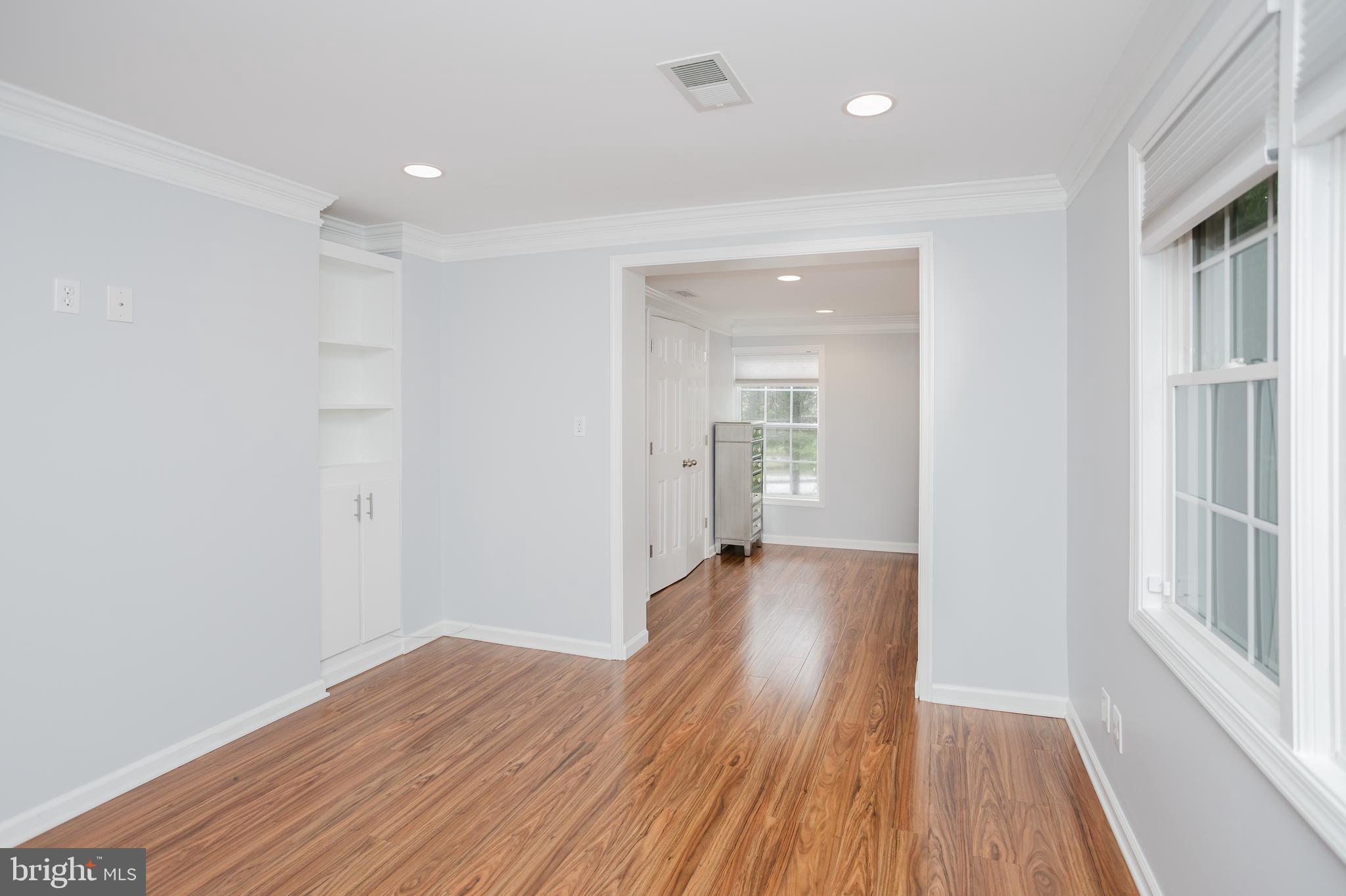 GUNDERVALE - Residential Lease