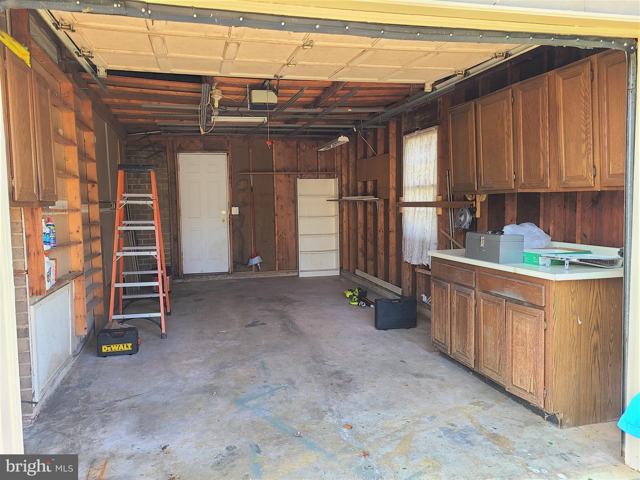 WAKEFIELD FOREST - Residential Lease