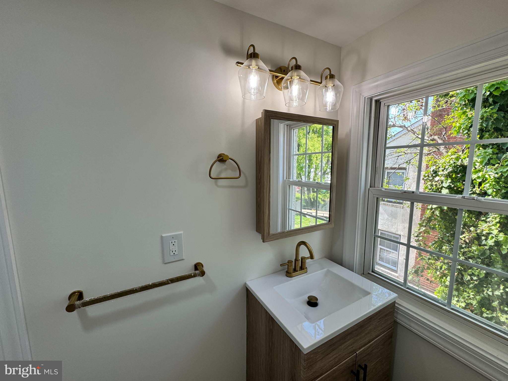 COLLINS PARK - Residential