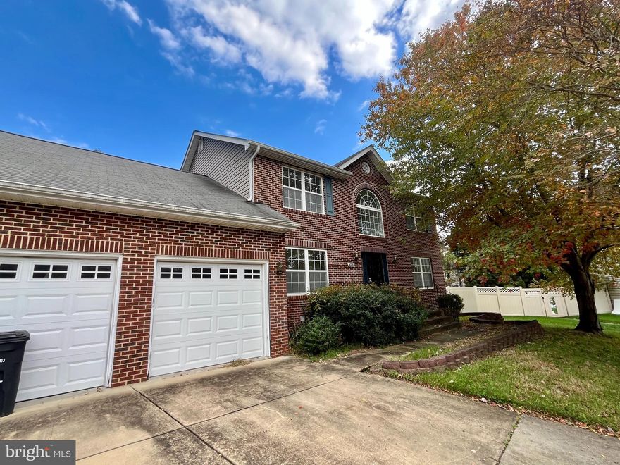 Welcome to this large colonial home offering 4 bedrooms and 2.5 baths in a desirable cul-de-sac location. The bright and open floor plan features a kitchen with a breakfast room, perfect for casual dining, as well as separate living, dining, and family rooms—ideal for both entertaining and everyday living.
Upstairs, the primary suite provides a relaxing retreat with a soaking tub, separate shower, and double vanity sinks set on beautiful ceramic tile flooring. Three additional bedrooms offer plenty of space for family, guests, or a home office.
This home offers generous space, a functional layout, and a great setting—ready for you to make it your next home.
Please note: the basement is not included as part of the rental.