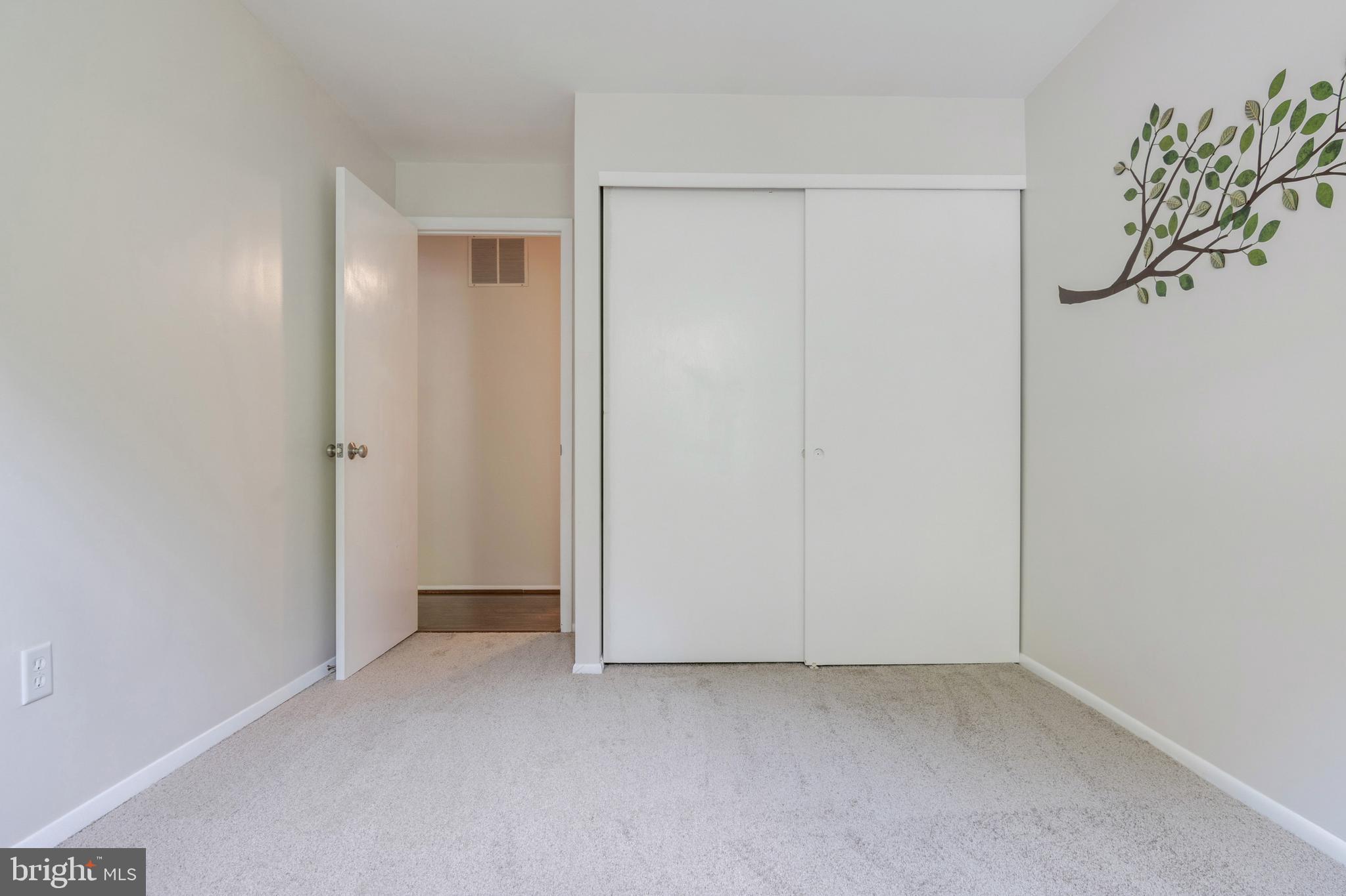 VILLAGE OF HICKORY RIDGE - Residential