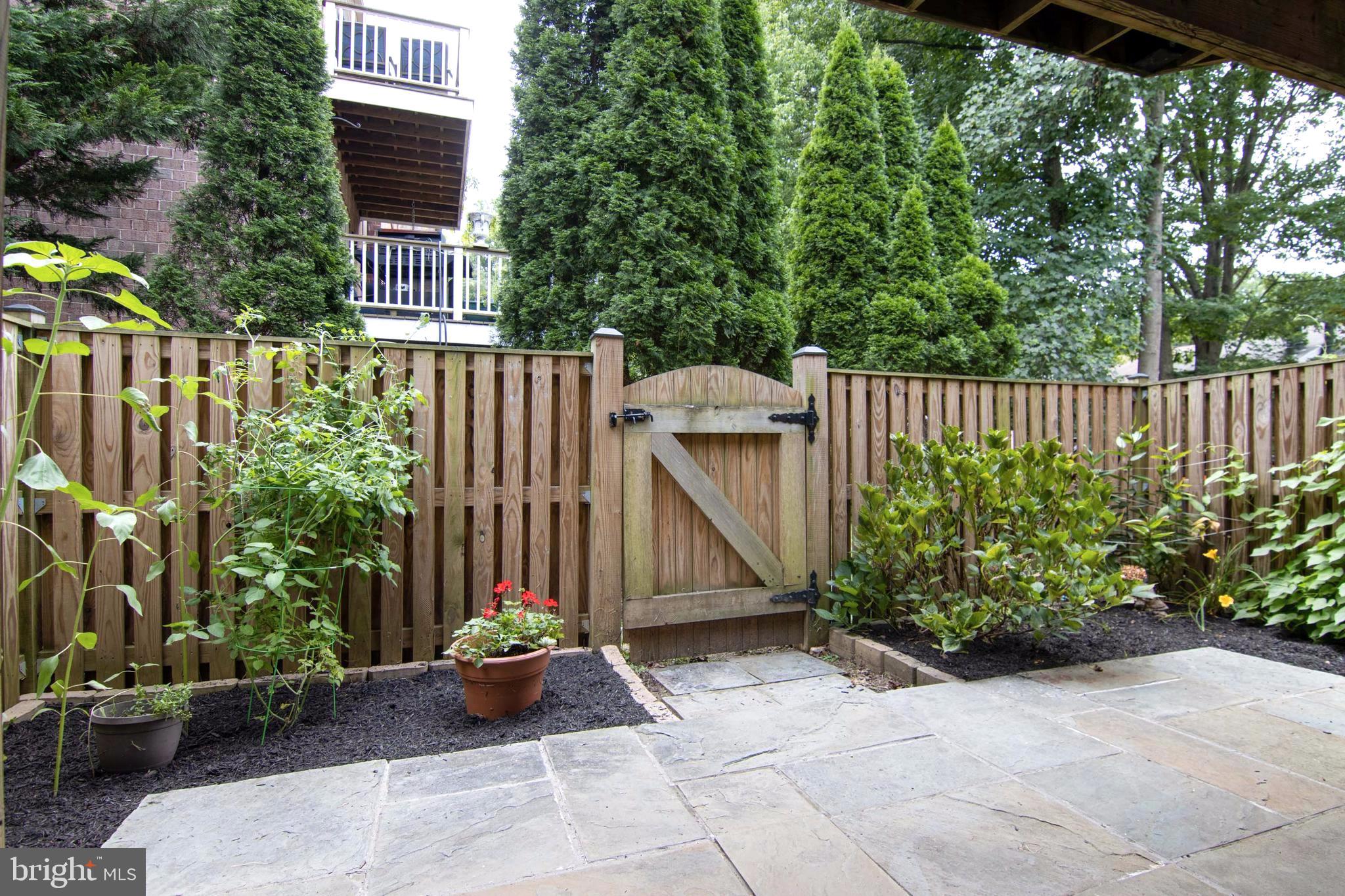 VILLAGE OF HICKORY RIDGE - Residential