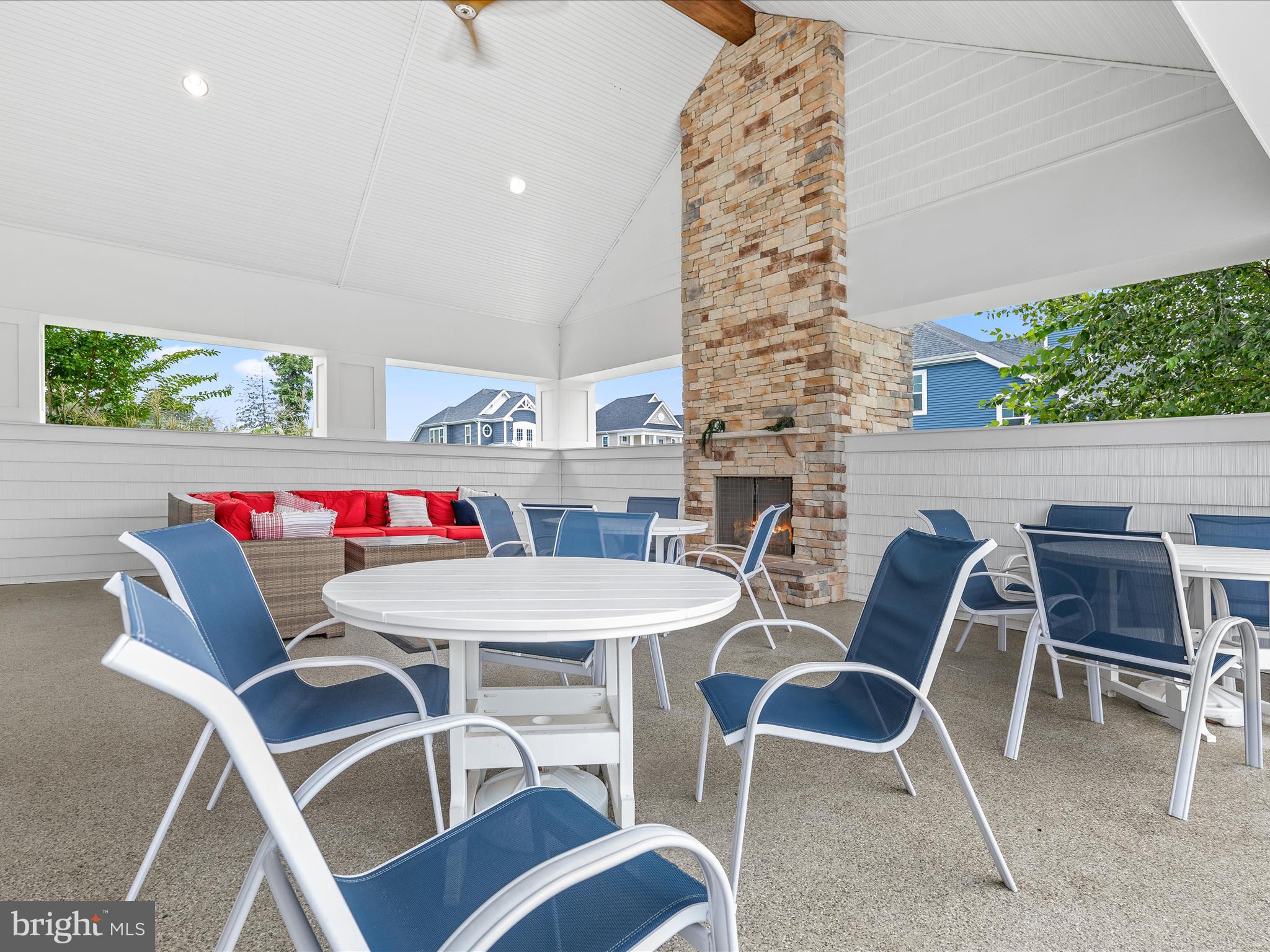 ARBOR-LYN - Residential