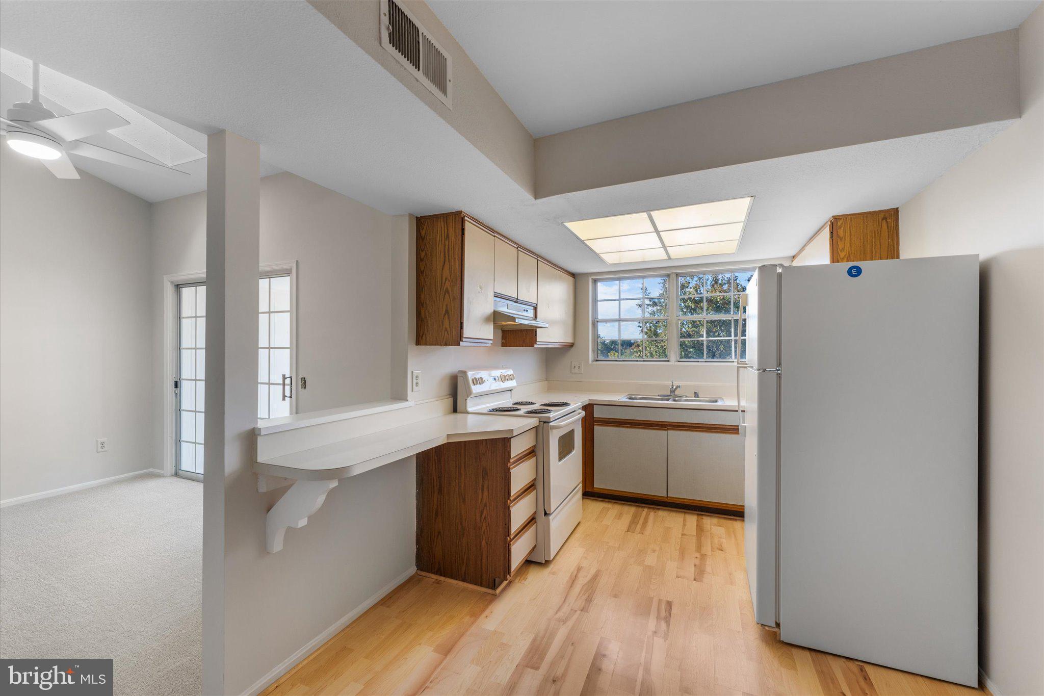 FOX CHAPEL AT TUDOR KNOLLS - Residential