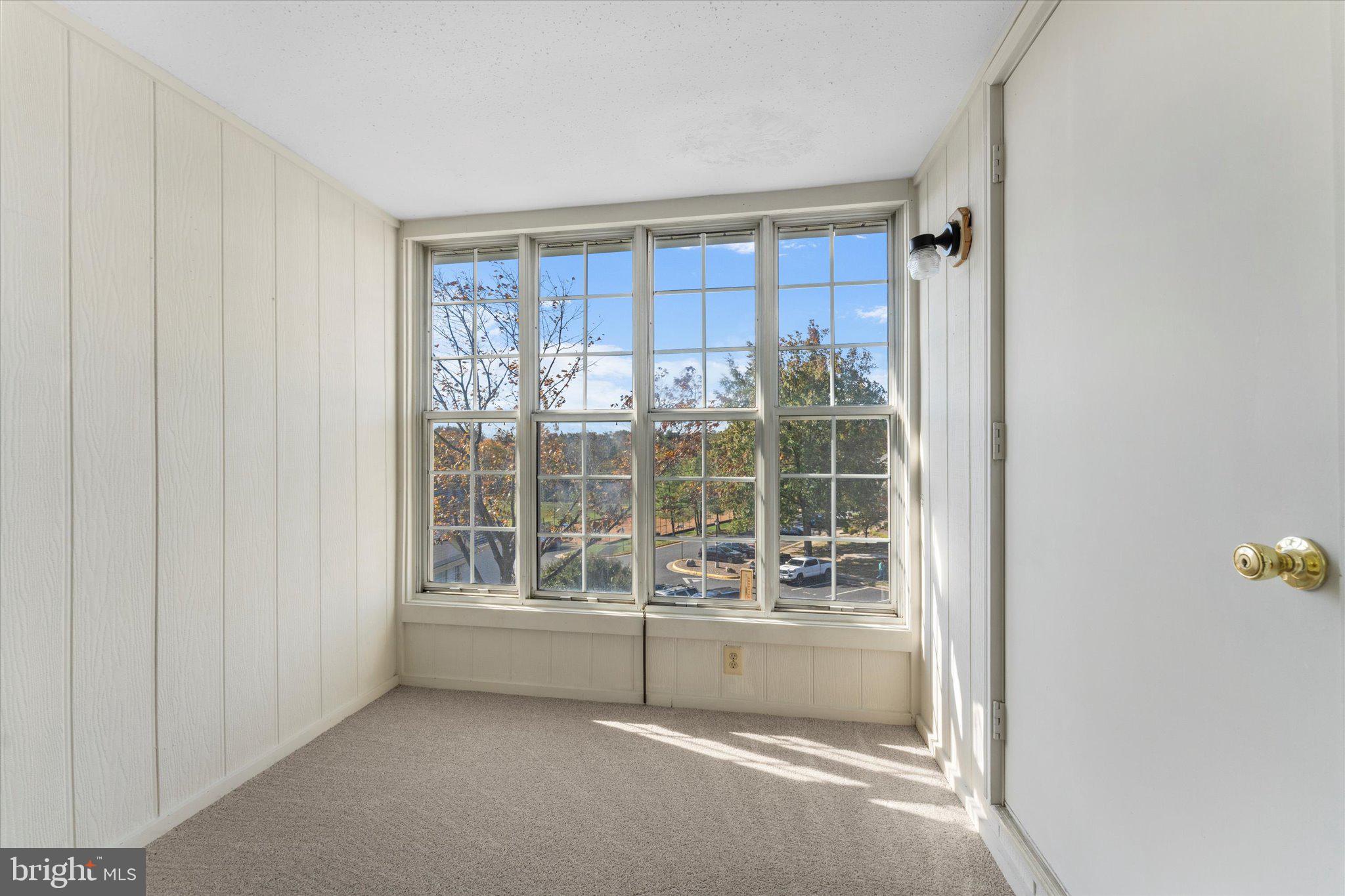 FOX CHAPEL AT TUDOR KNOLLS - Residential