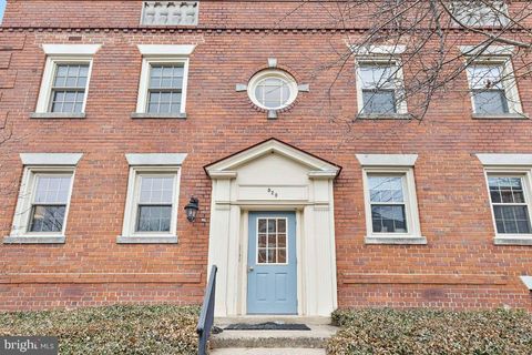 529 BASHFORD LANE 1 ALEXANDRIA VA 22314