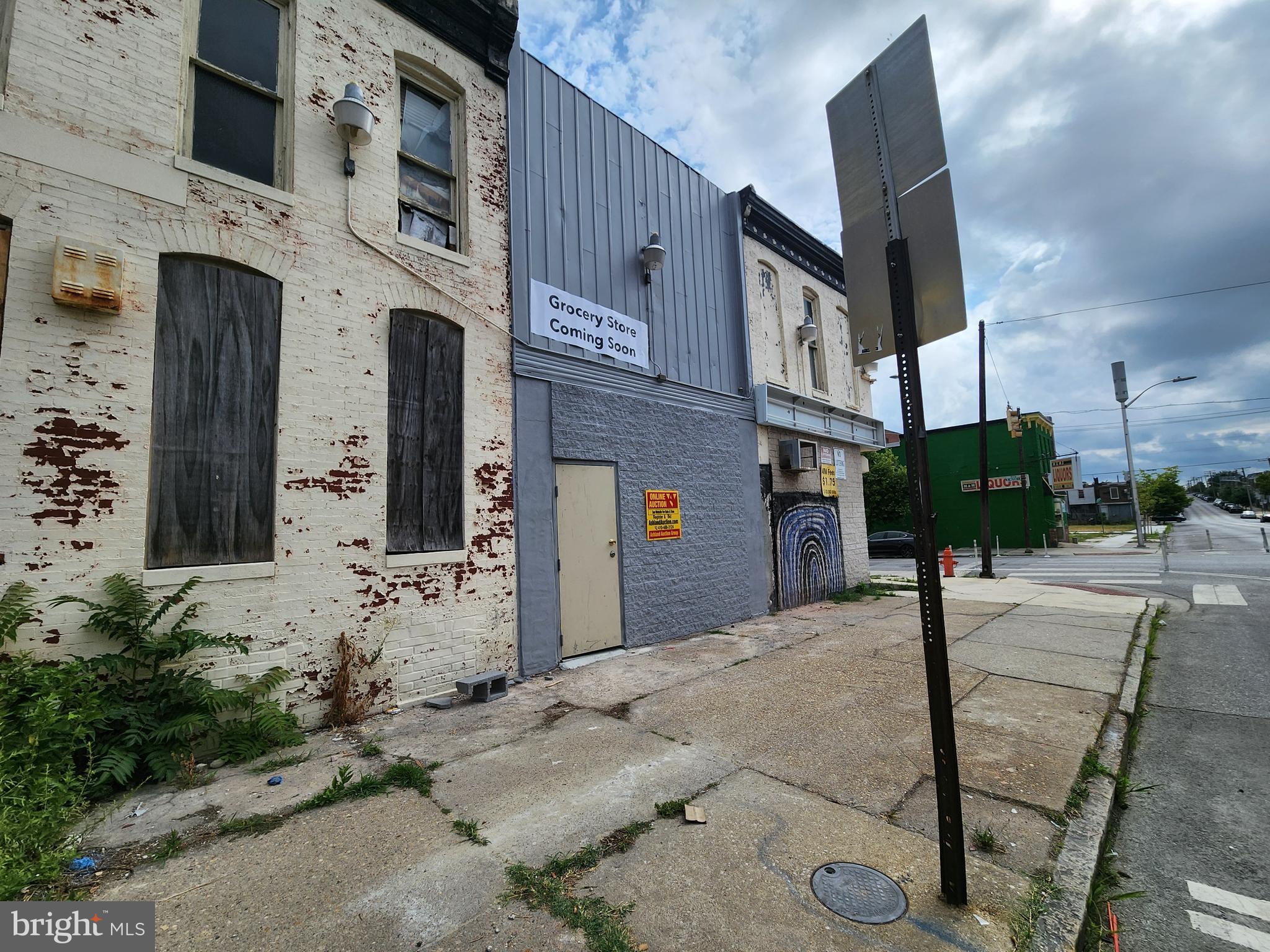 2442 E BIDDLE STREET