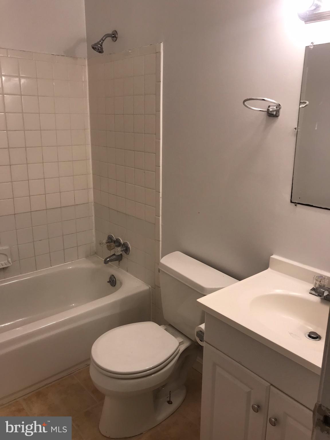 WILLOW HILLS - Residential Lease