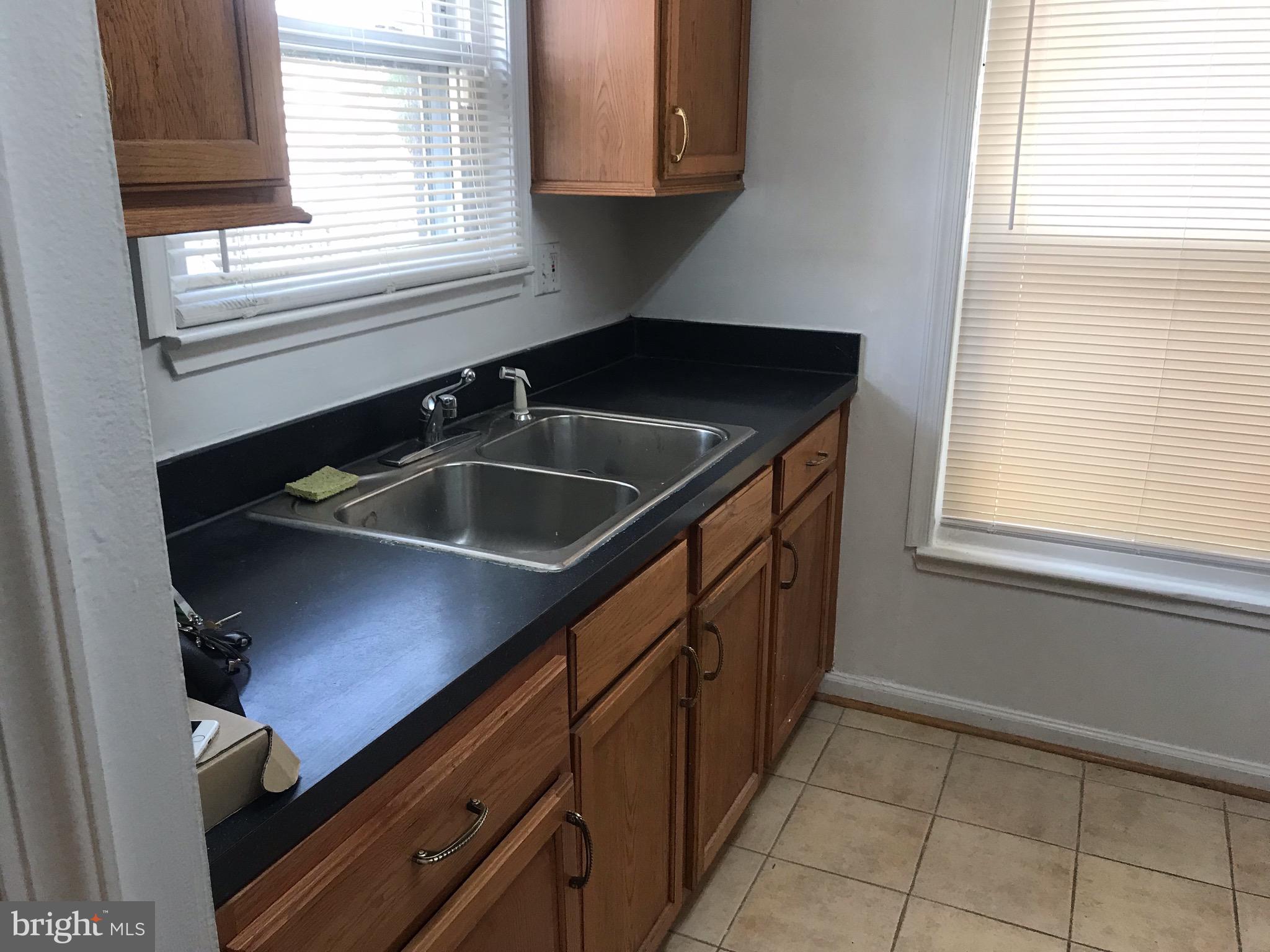 WILLOW HILLS - Residential Lease