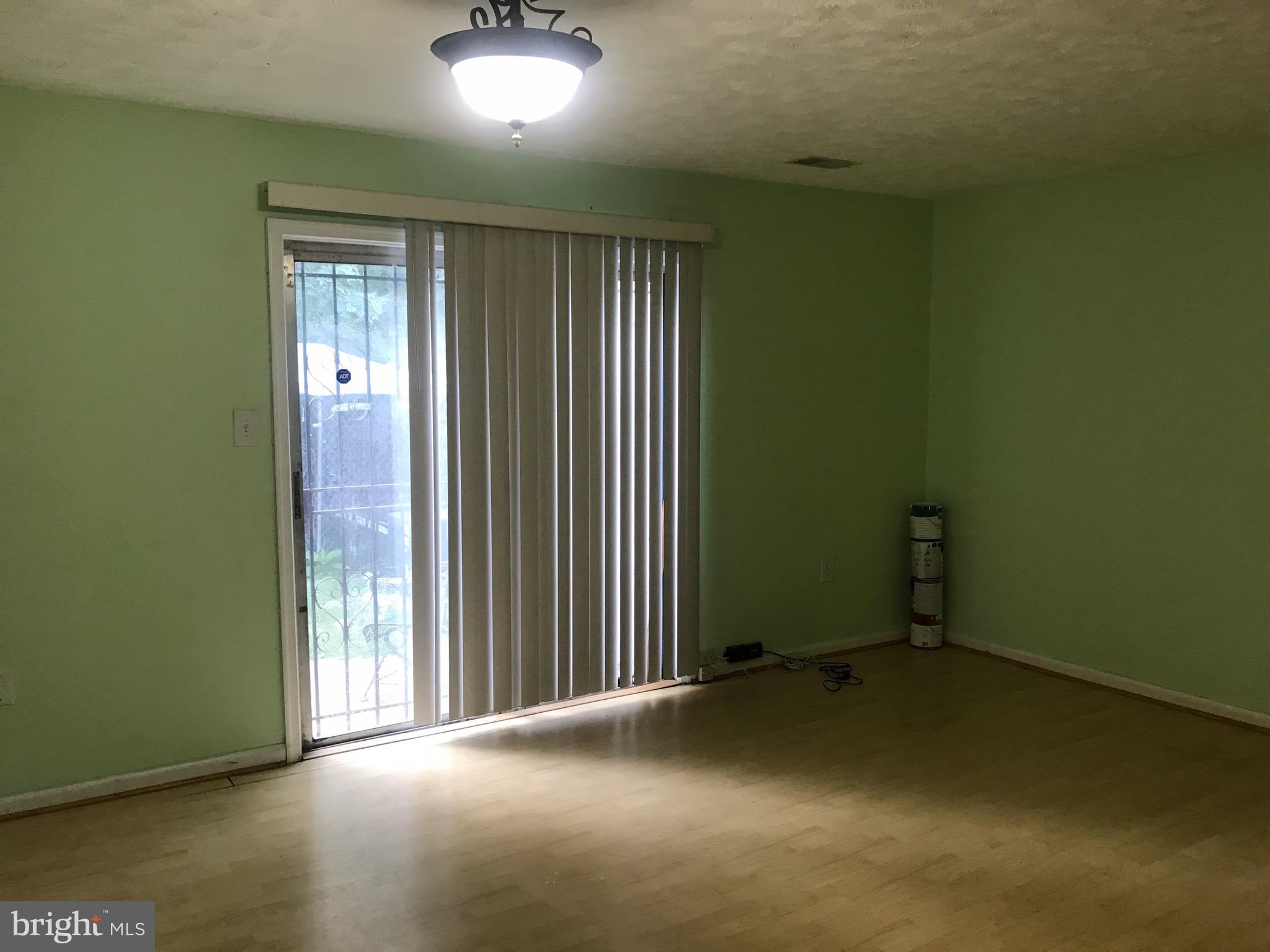 WILLOW HILLS - Residential Lease