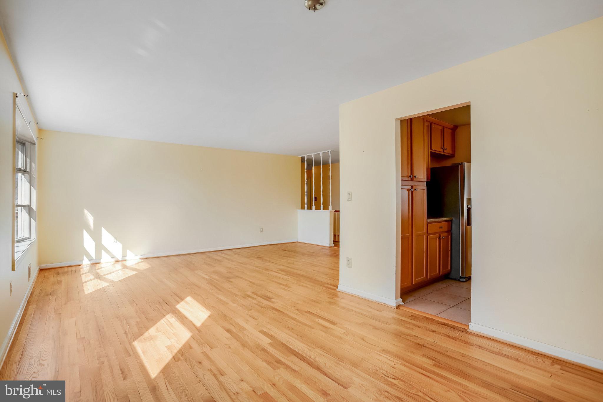 MANOR WOODS - Residential