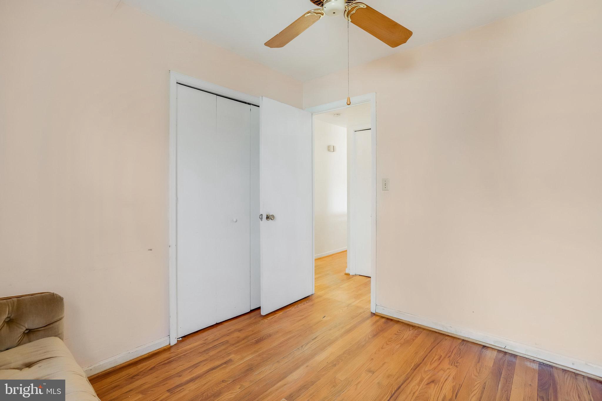 MANOR WOODS - Residential