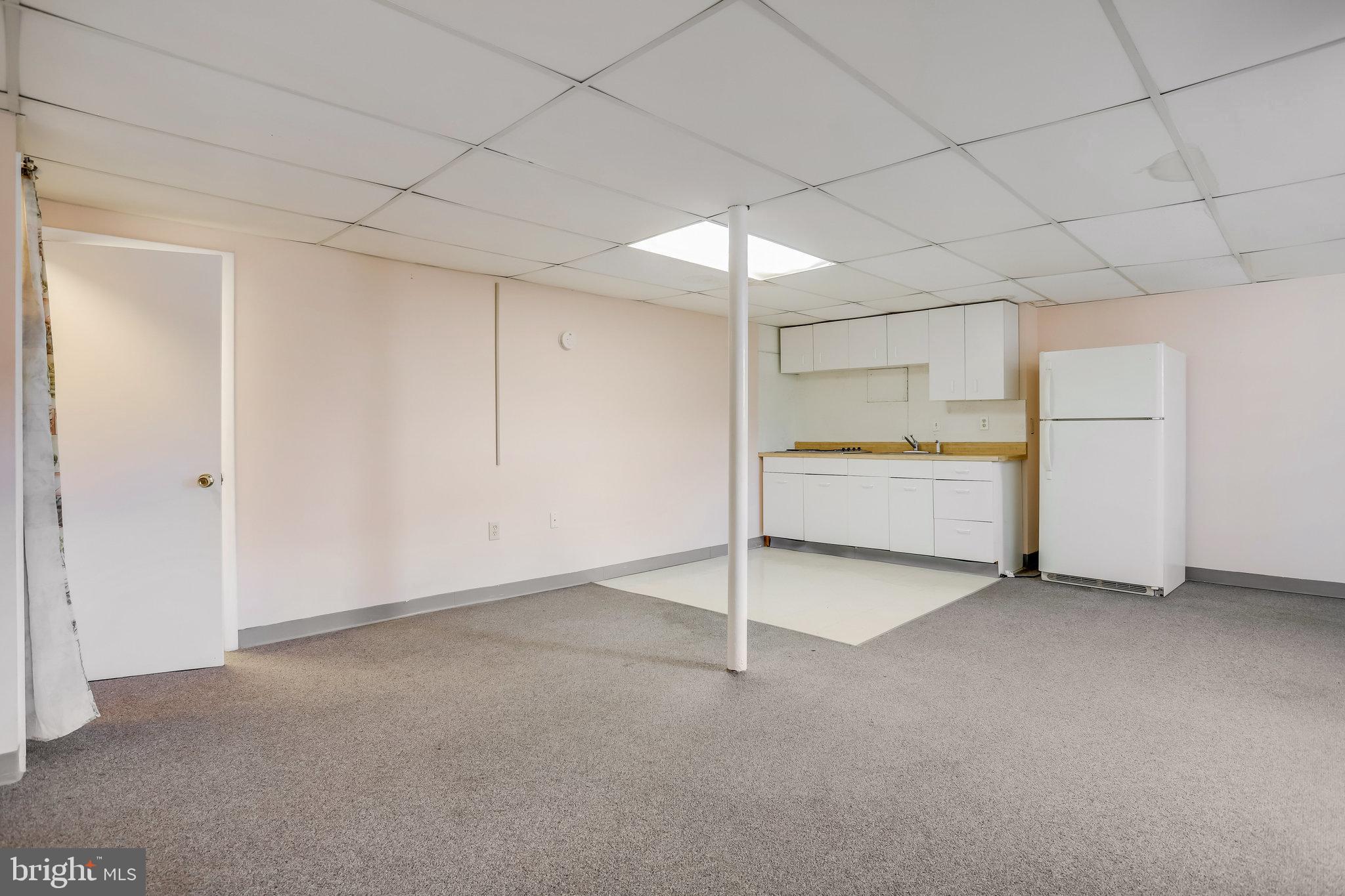 MANOR WOODS - Residential