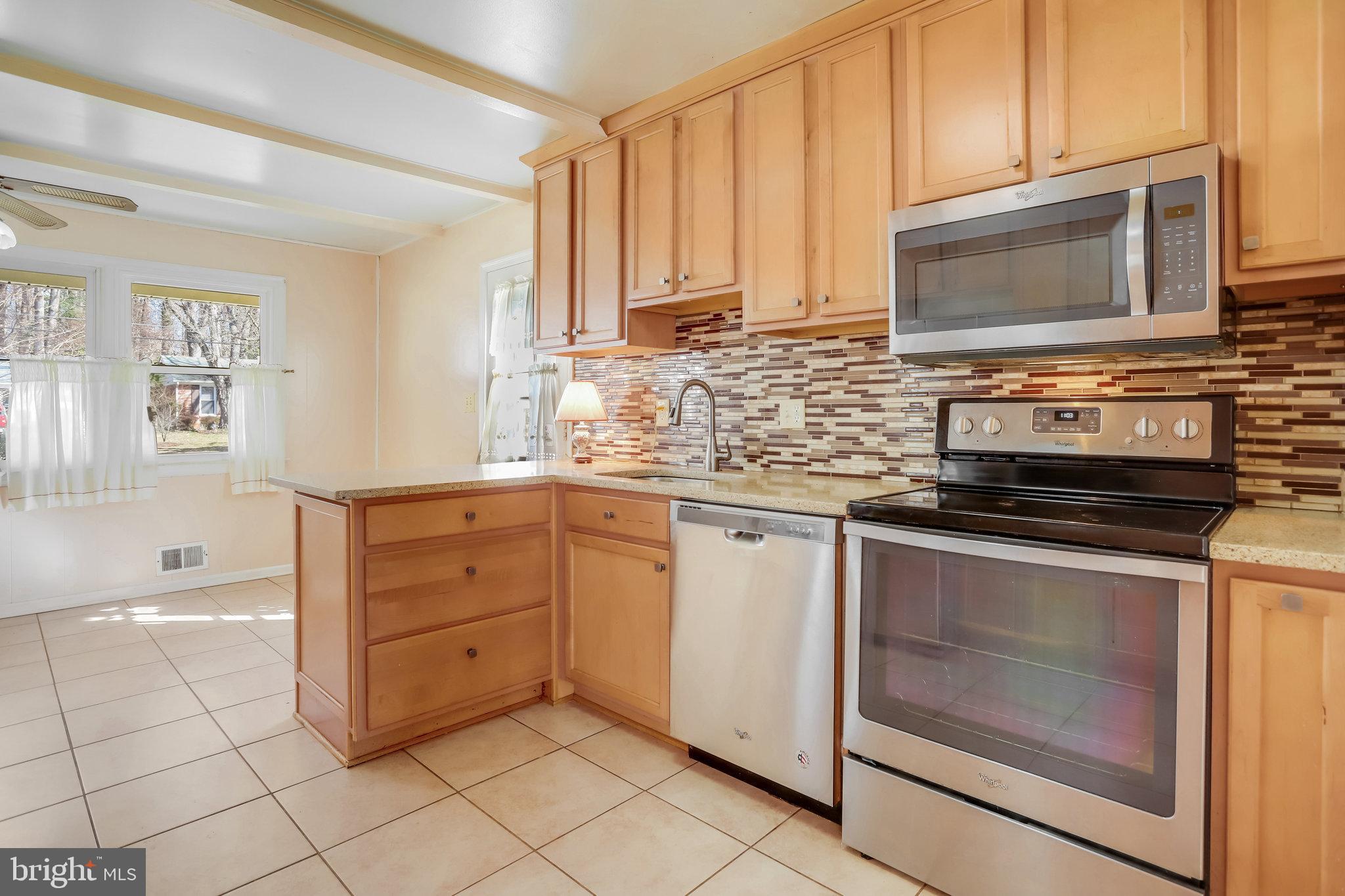 MANOR WOODS - Residential