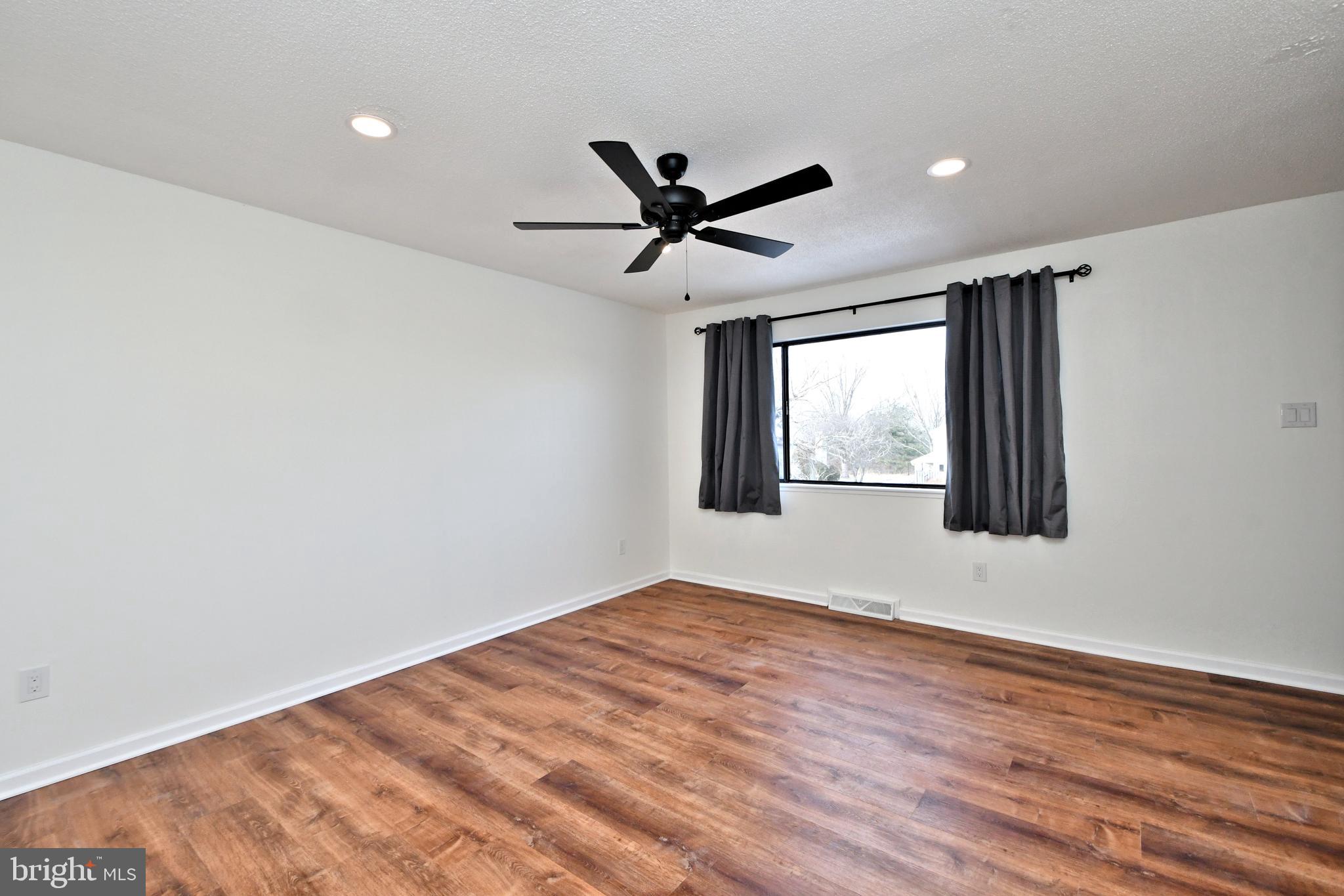 TOWAMENCIN CONDOS - Residential