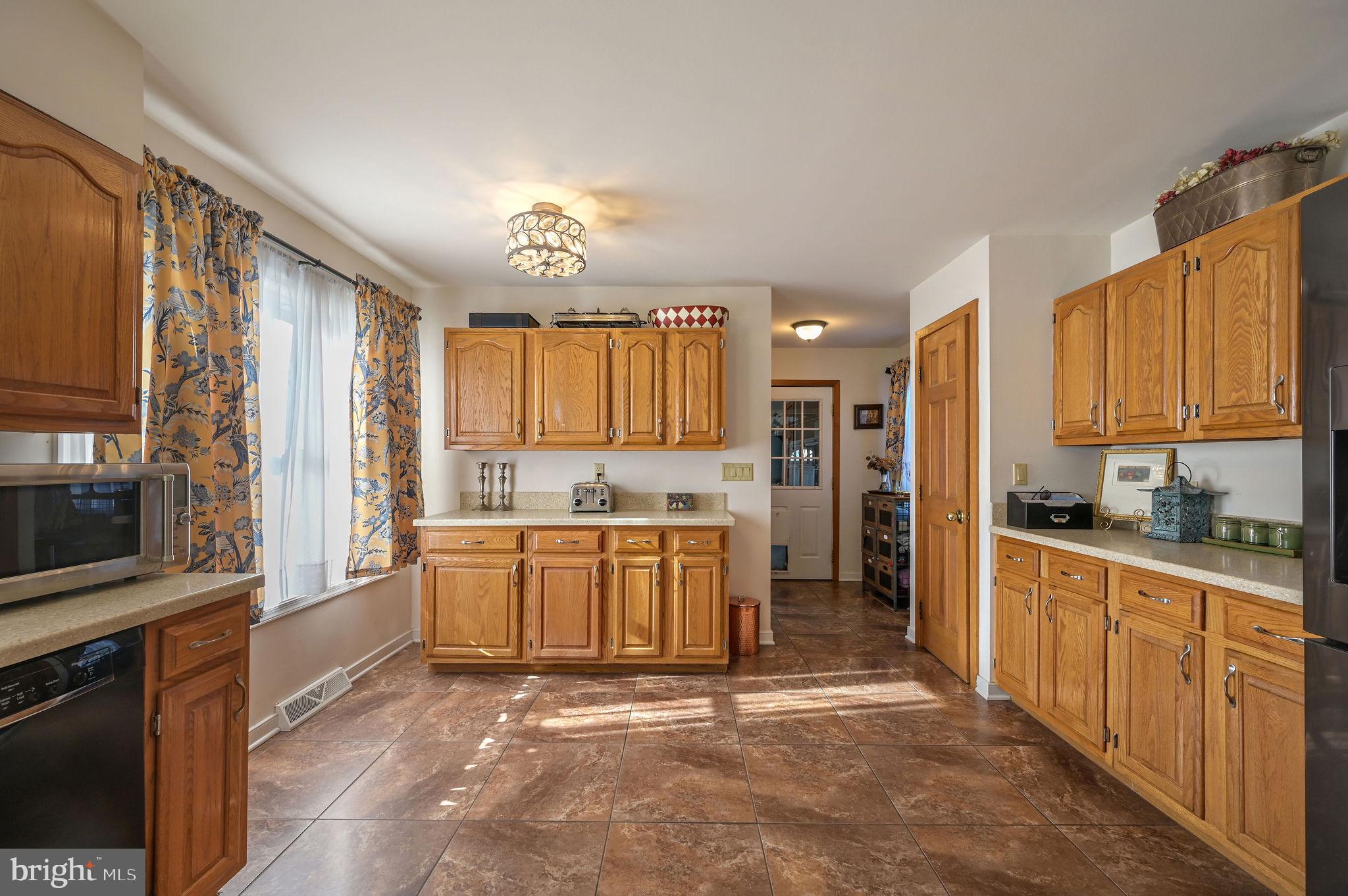 NORTHRIDGE - Residential