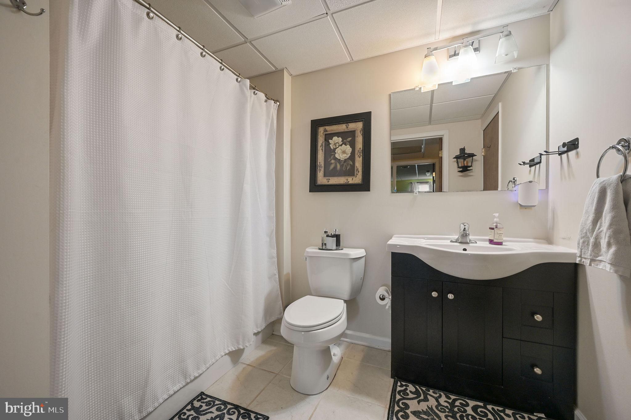 NORTHRIDGE - Residential