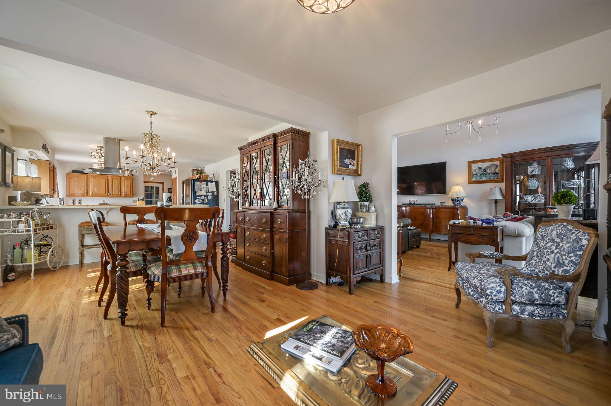 NORTHRIDGE - Residential