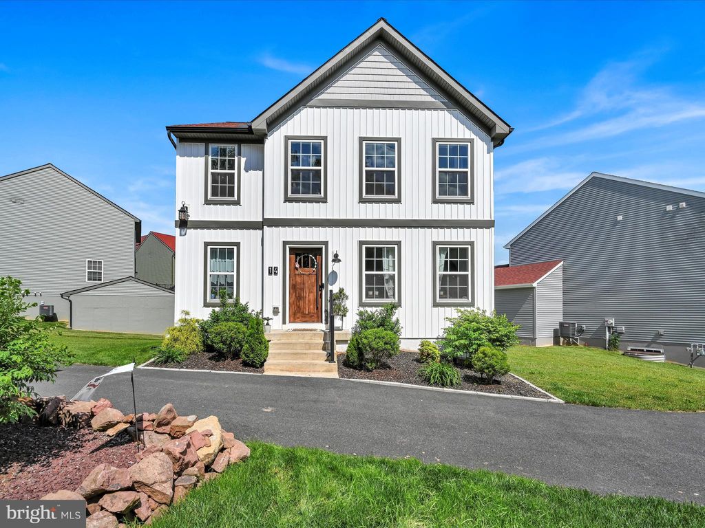 Photo of 14 Rothenburg Way, Reinholds, PA 17569 (MLS # PALA2050386)