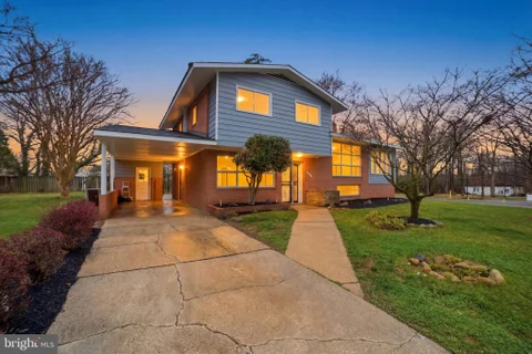 5001 Barto Avenue, Suitland, MD 20746 - #: MDPG2207608