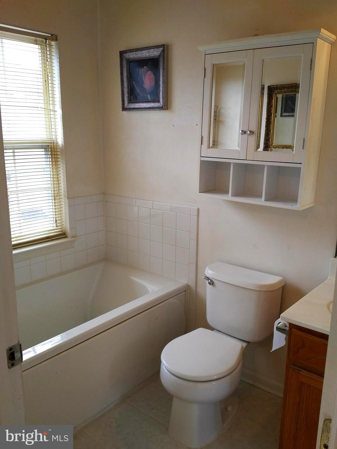 CLOVERLEAF CENTER - Residential Lease