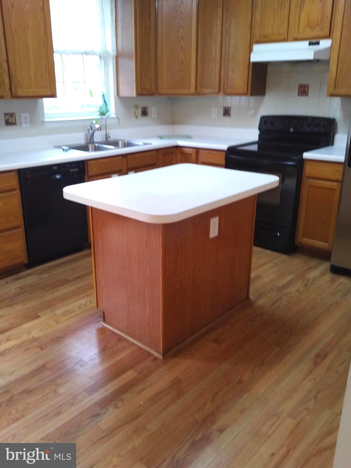 CLOVERLEAF CENTER - Residential Lease