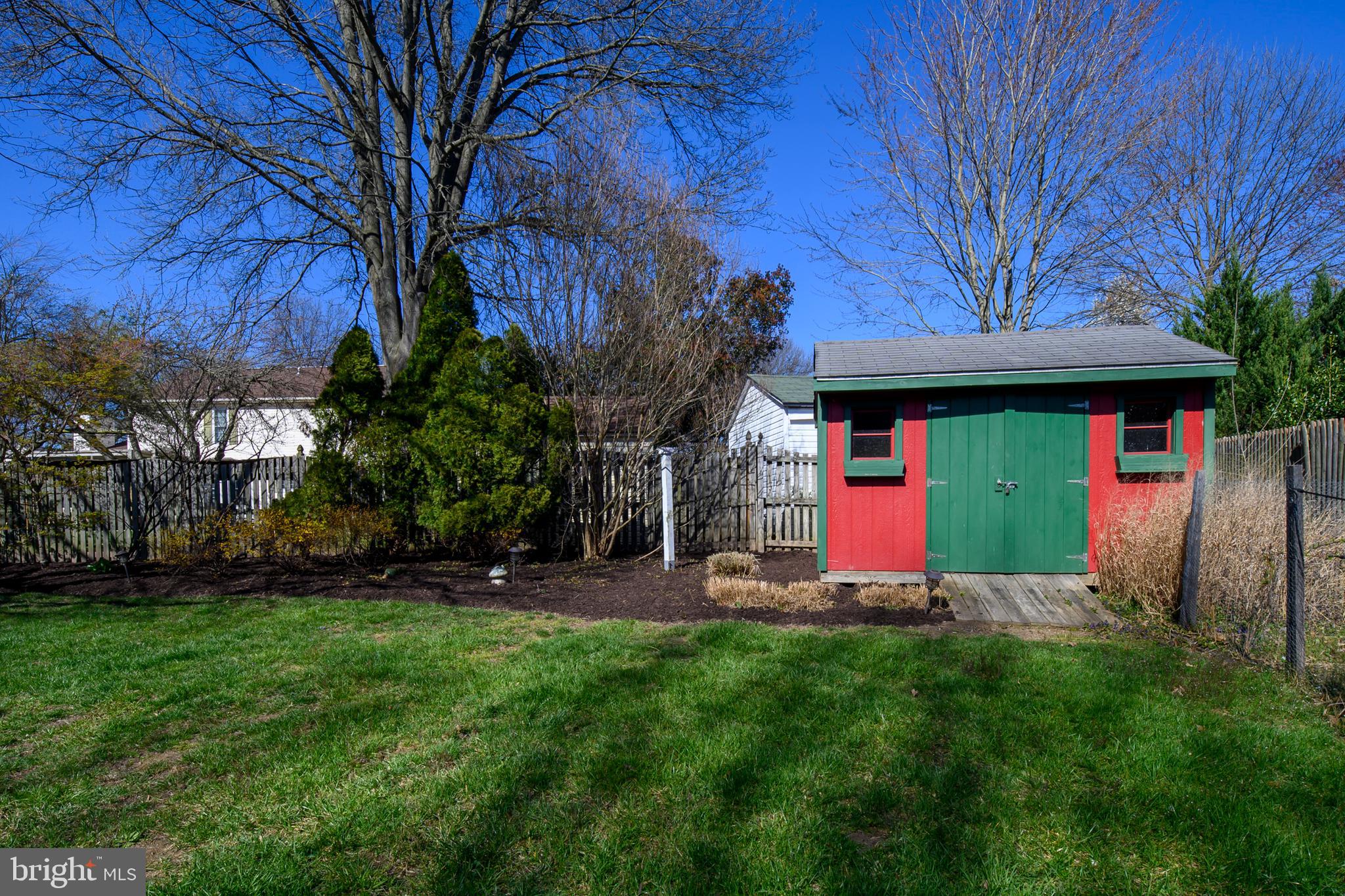 CHESTNUT FARMS - Residential