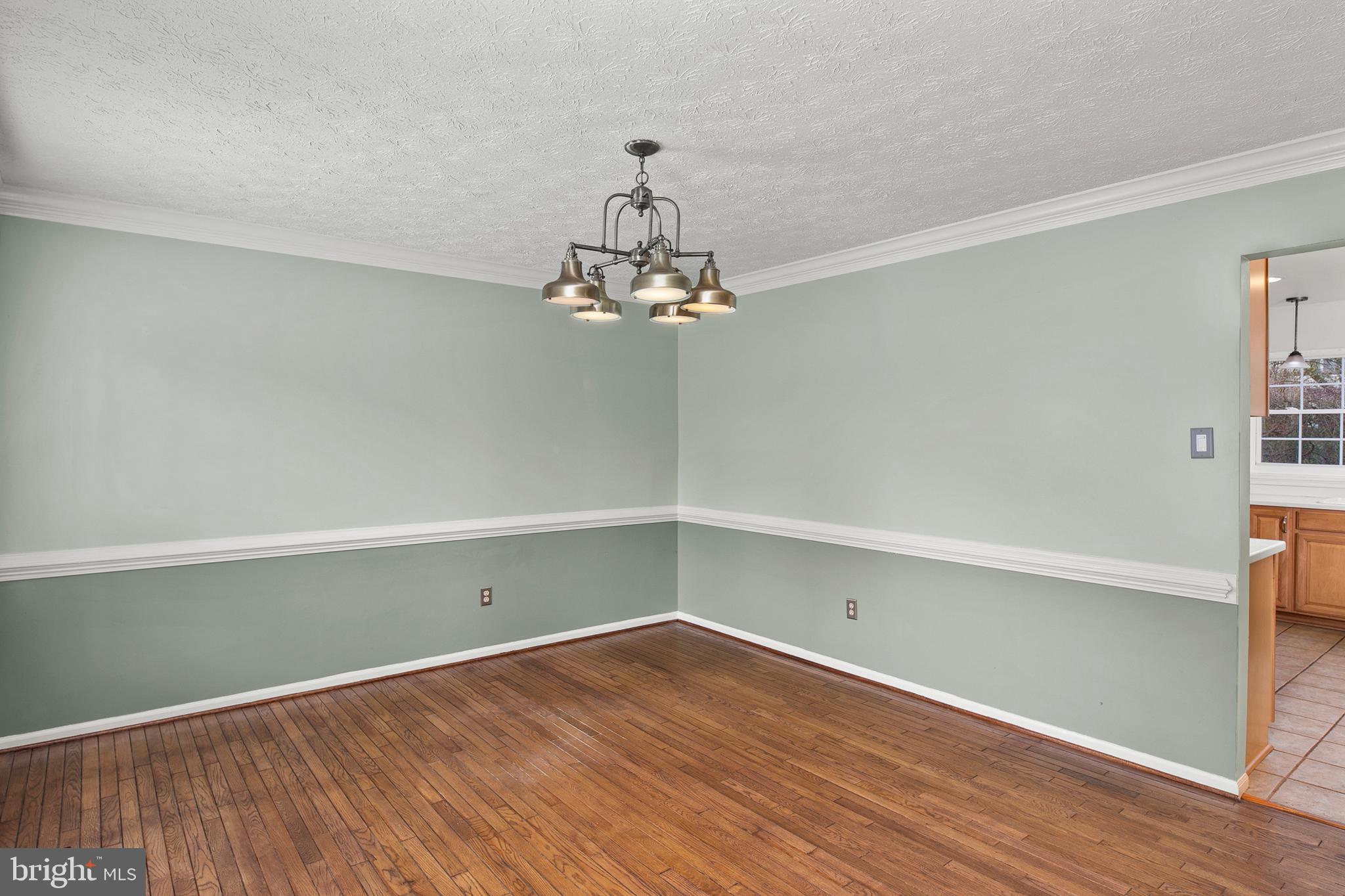 CHESTNUT FARMS - Residential