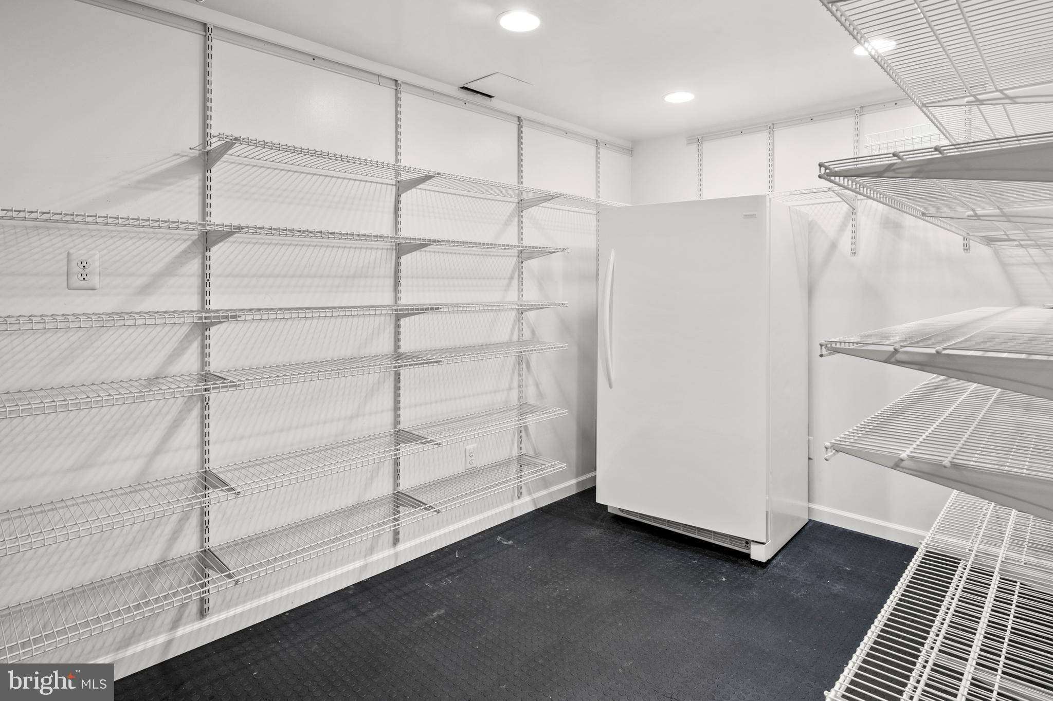 CHESTNUT FARMS - Residential