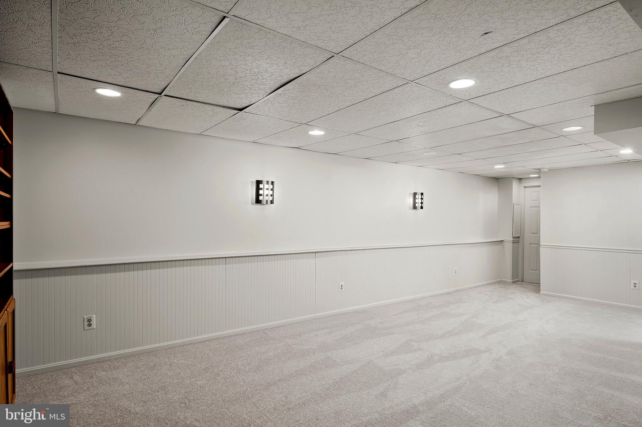 CHESTNUT FARMS - Residential