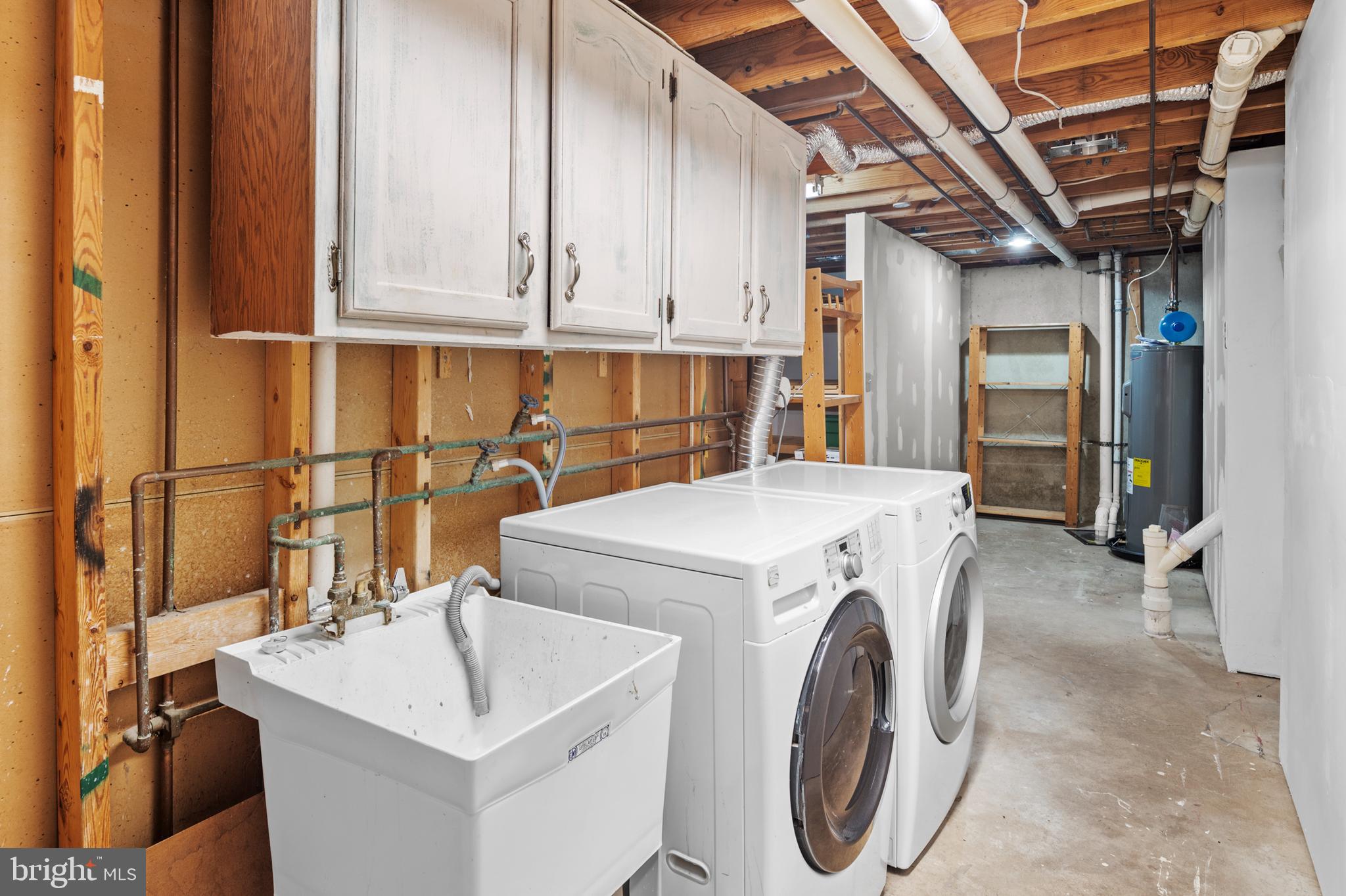 CHESTNUT FARMS - Residential