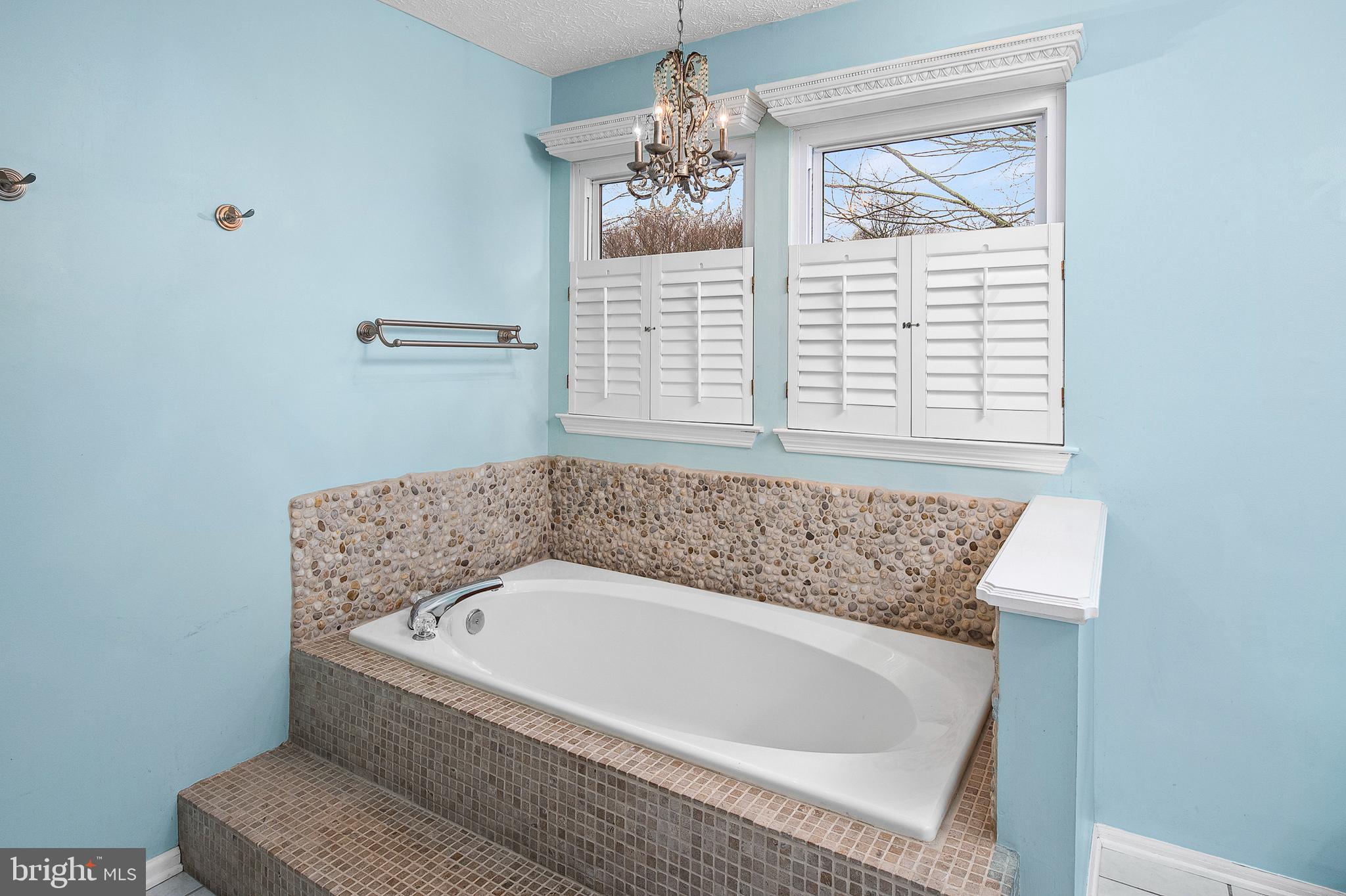 CHESTNUT FARMS - Residential